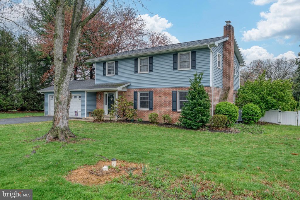 Photo of 2017 Northbrook Drive, LANCASTER, PA 17601 (MLS # PALA2067060)