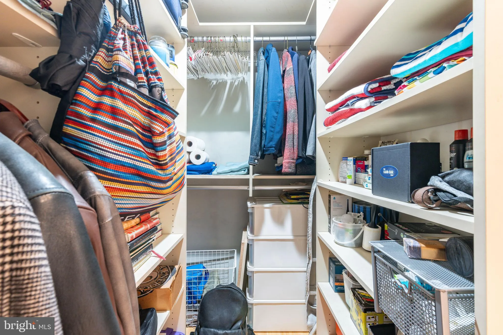 Philadelphia, Pennsylvania 19147, United States, 2 Bedrooms Bedrooms, ,1 BathroomBathrooms,Residential,Contingent,152375