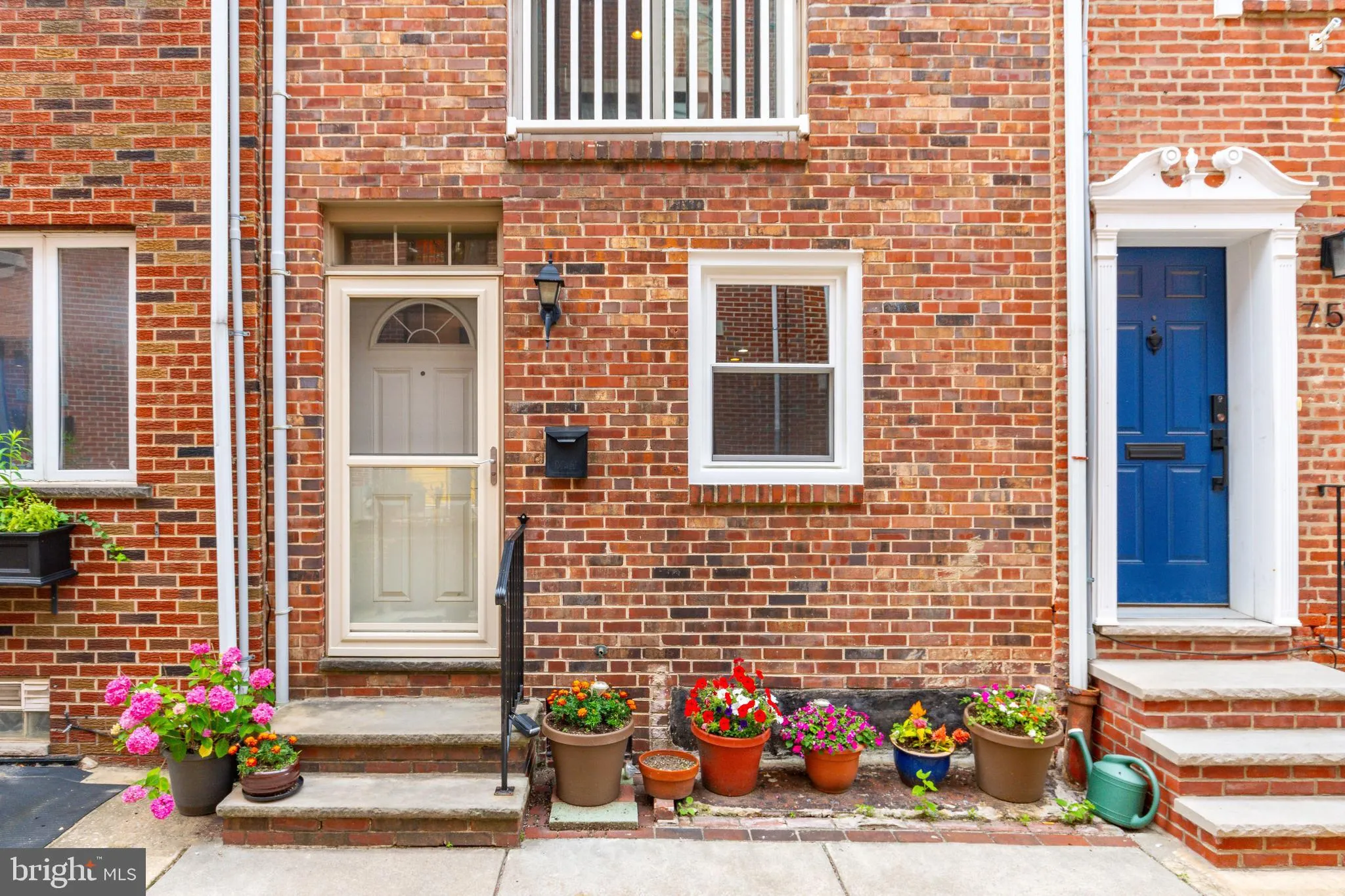 Philadelphia, Pennsylvania 19147, United States, 2 Bedrooms Bedrooms, ,1 BathroomBathrooms,Residential,Contingent,152375