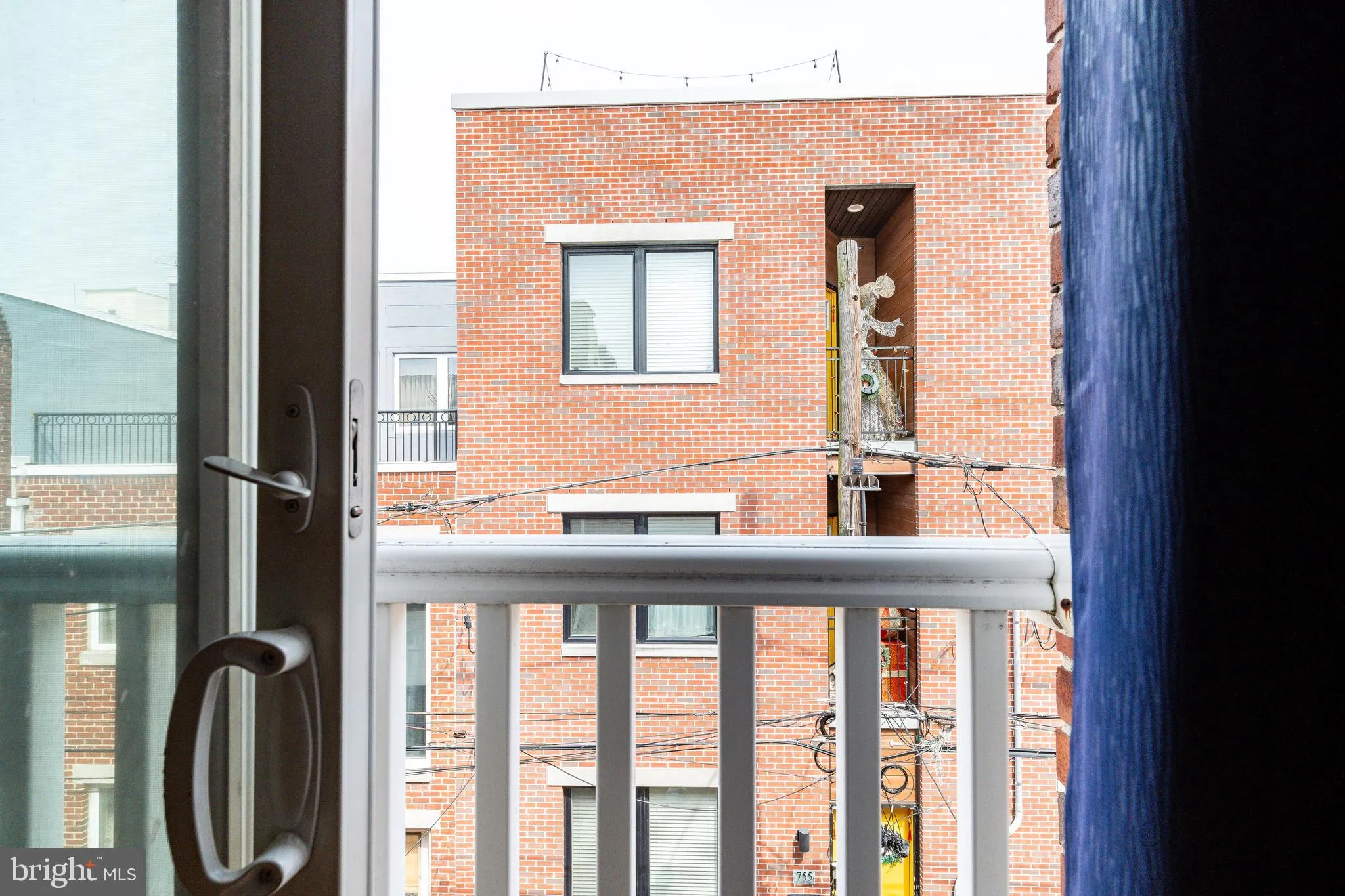 Philadelphia, Pennsylvania 19147, United States, 2 Bedrooms Bedrooms, ,1 BathroomBathrooms,Residential,Contingent,152375