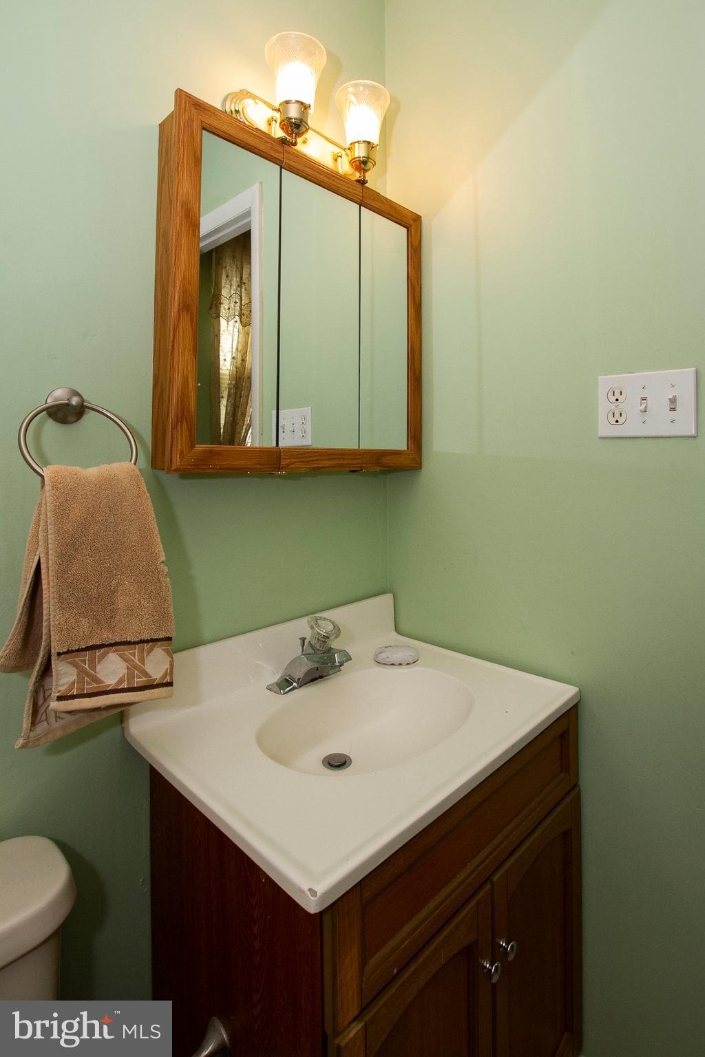 CARROLLWOOD MANOR - Residential