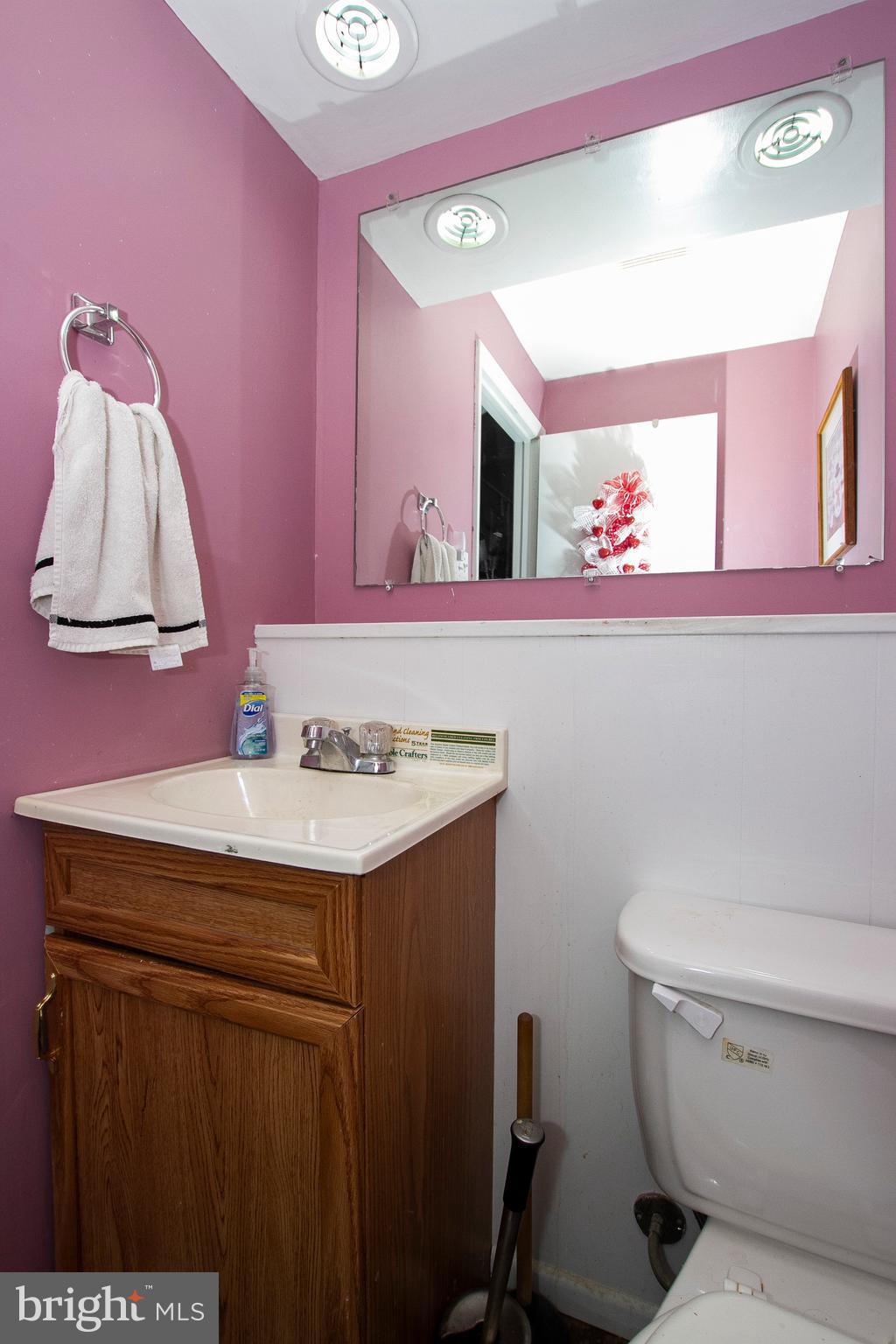 CARROLLWOOD MANOR - Residential