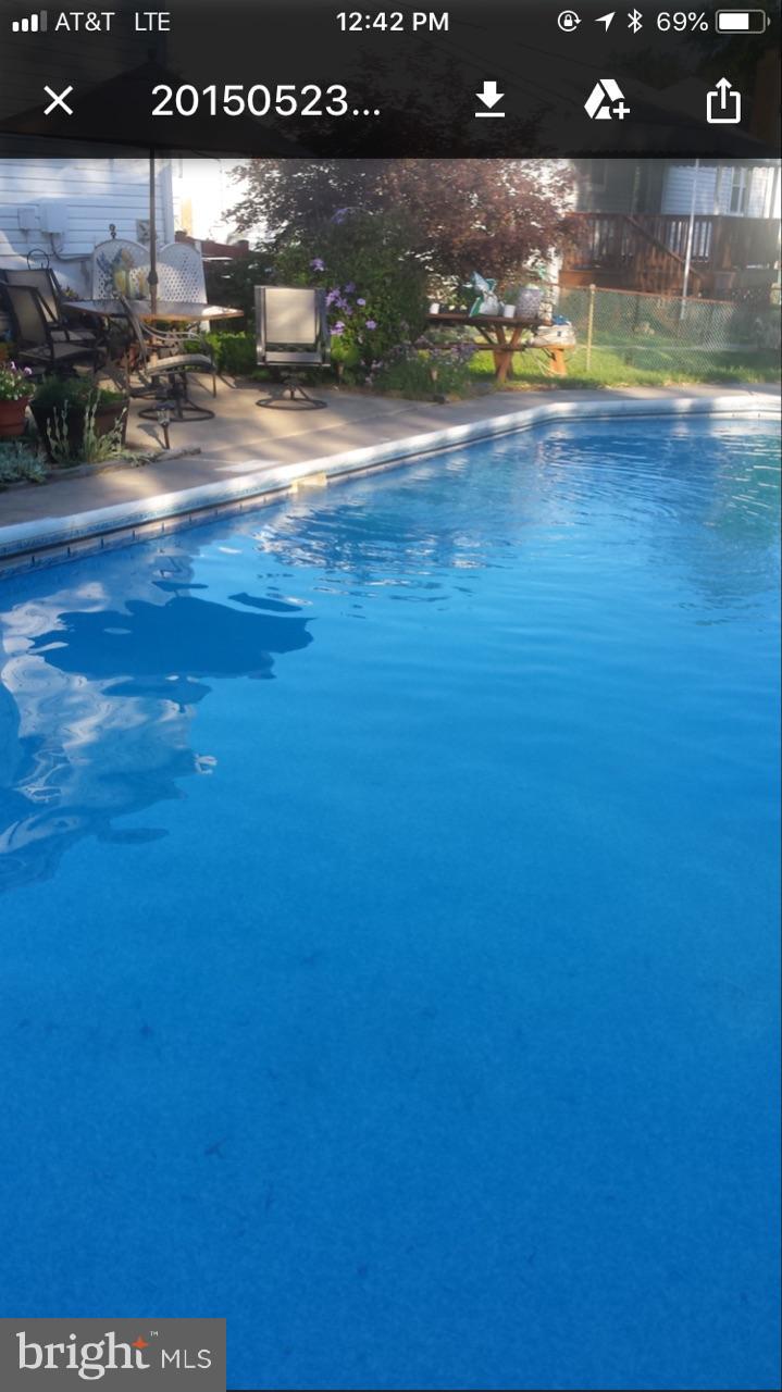 CARROLLWOOD MANOR - Residential