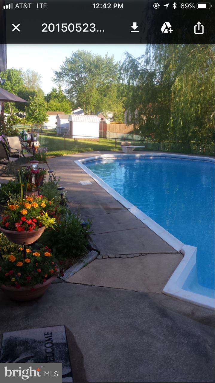 CARROLLWOOD MANOR - Residential