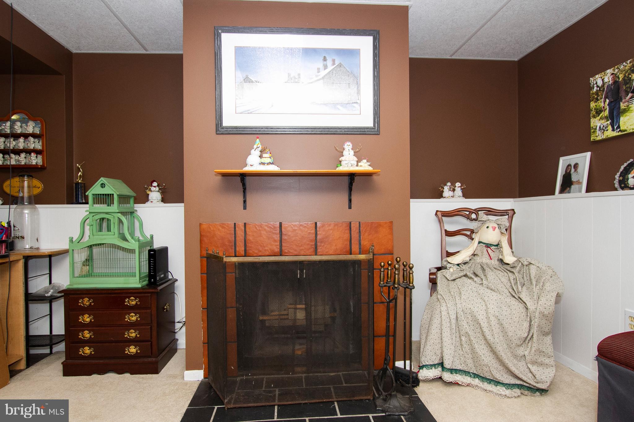 CARROLLWOOD MANOR - Residential