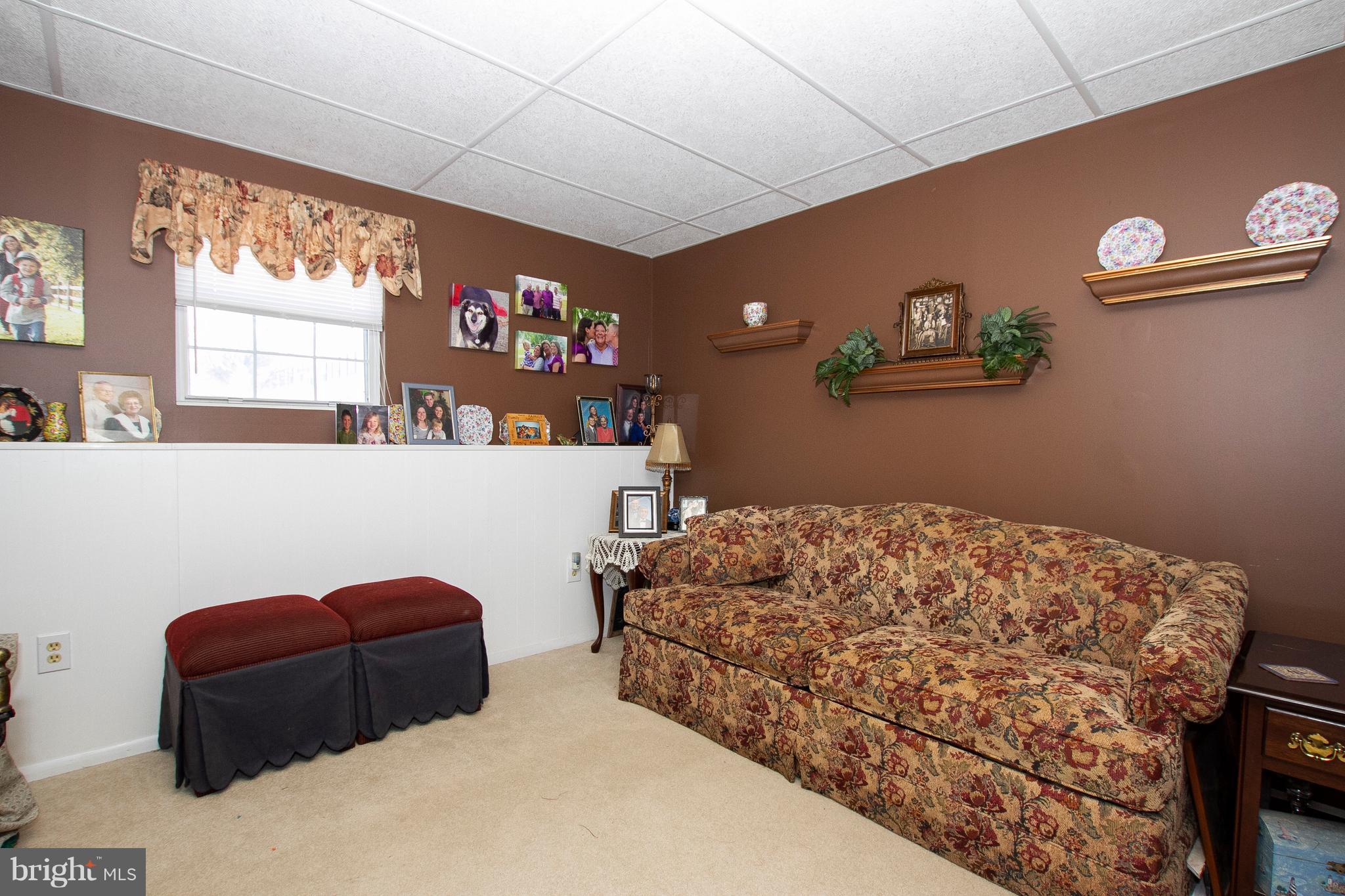 CARROLLWOOD MANOR - Residential