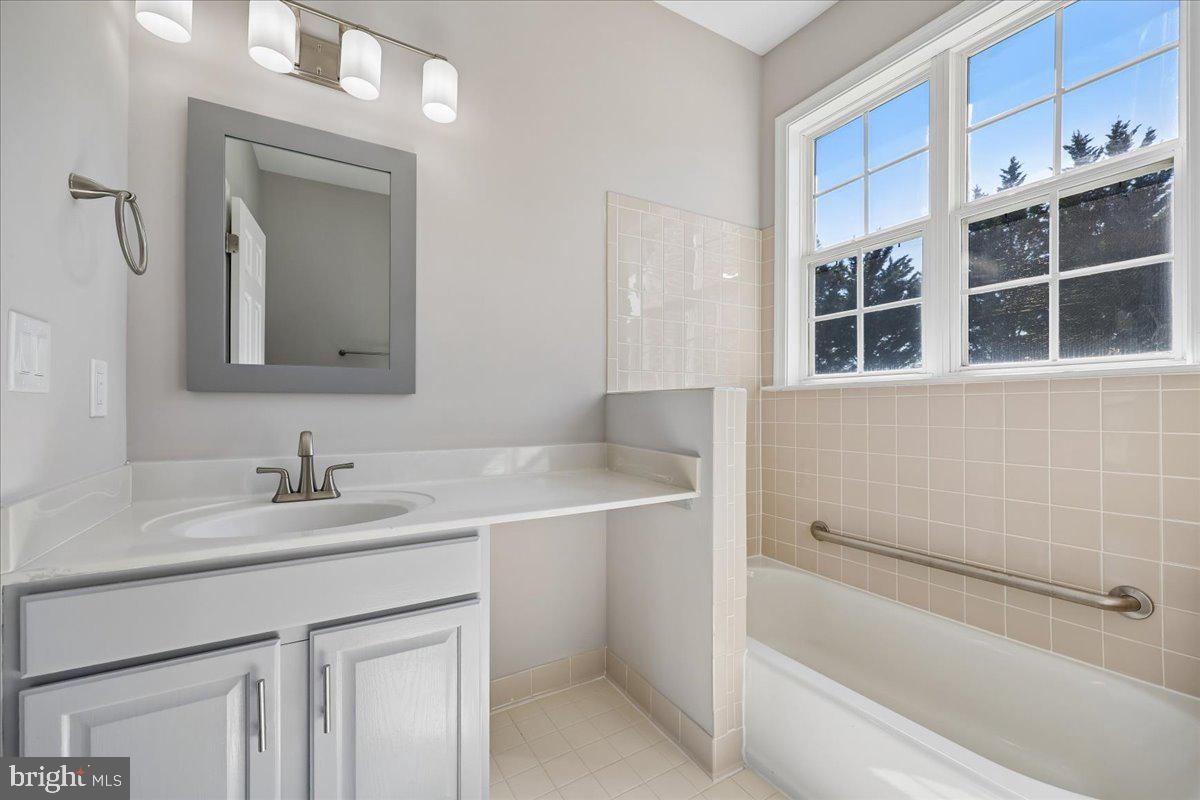 BARNESVILLE OUTSIDE - Residential