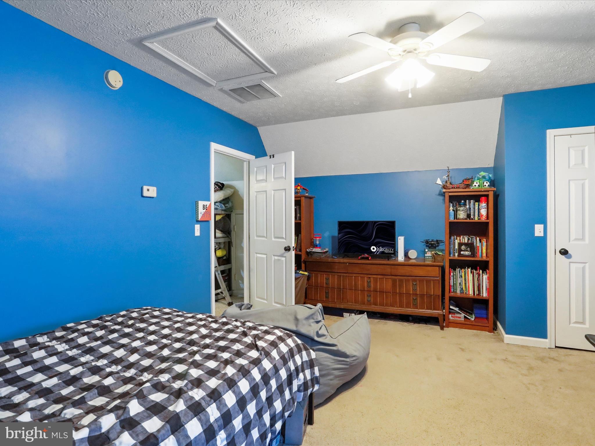 PINE RIDGE - Residential