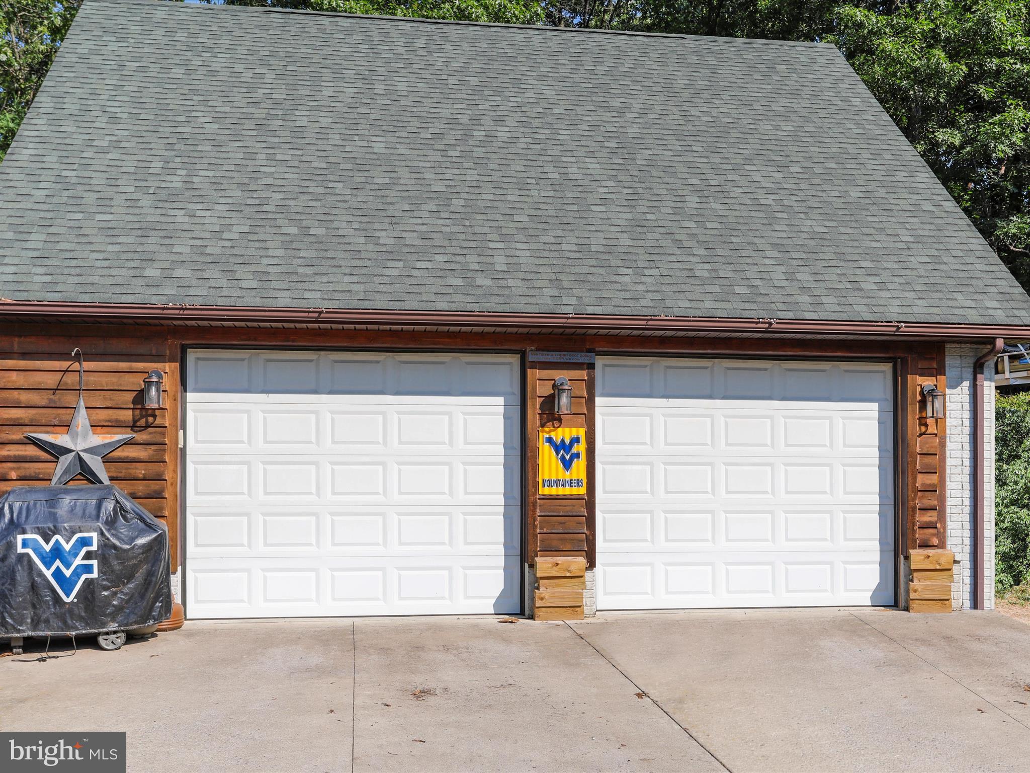 PINE RIDGE - Residential