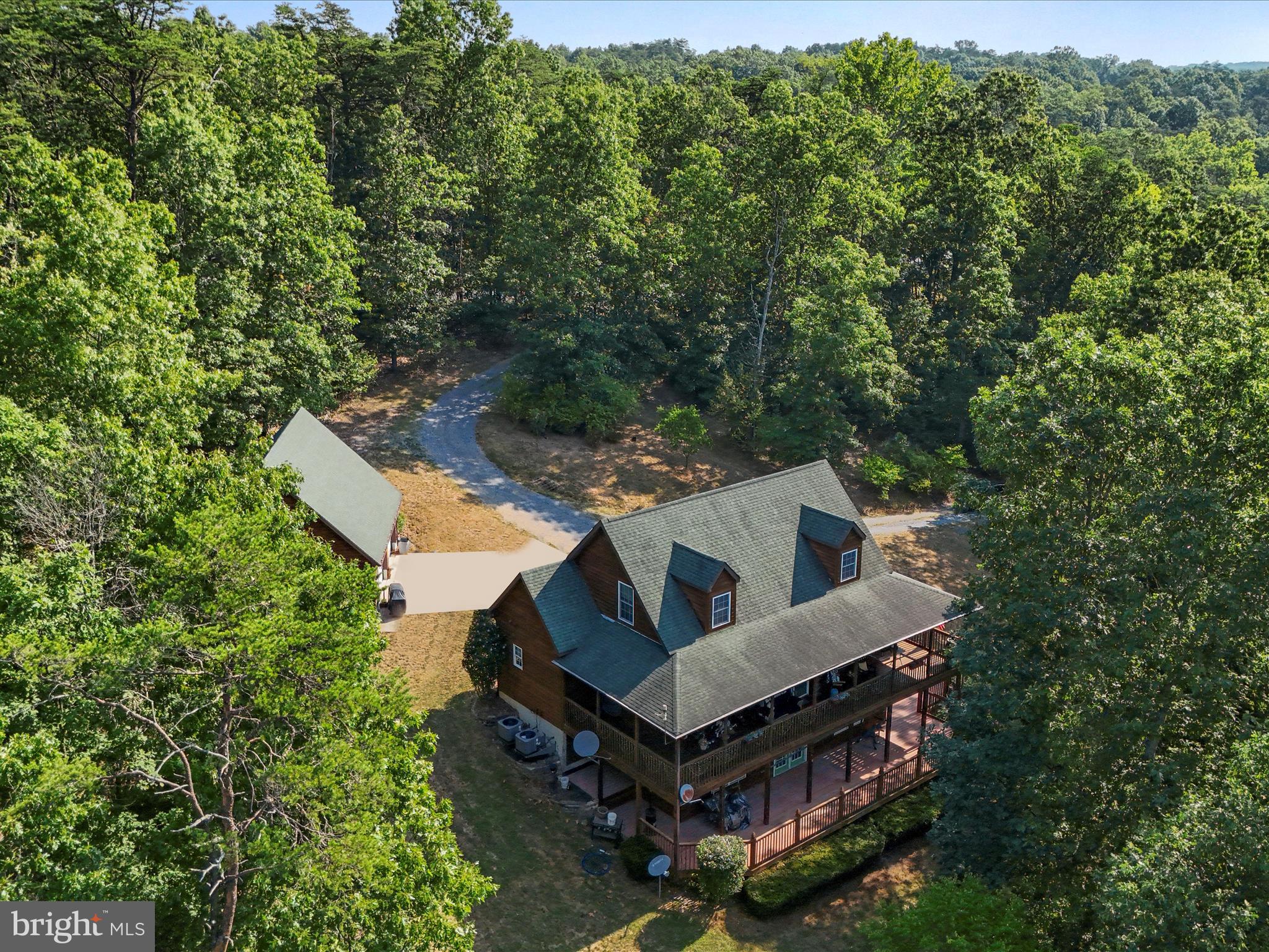 PINE RIDGE - Residential