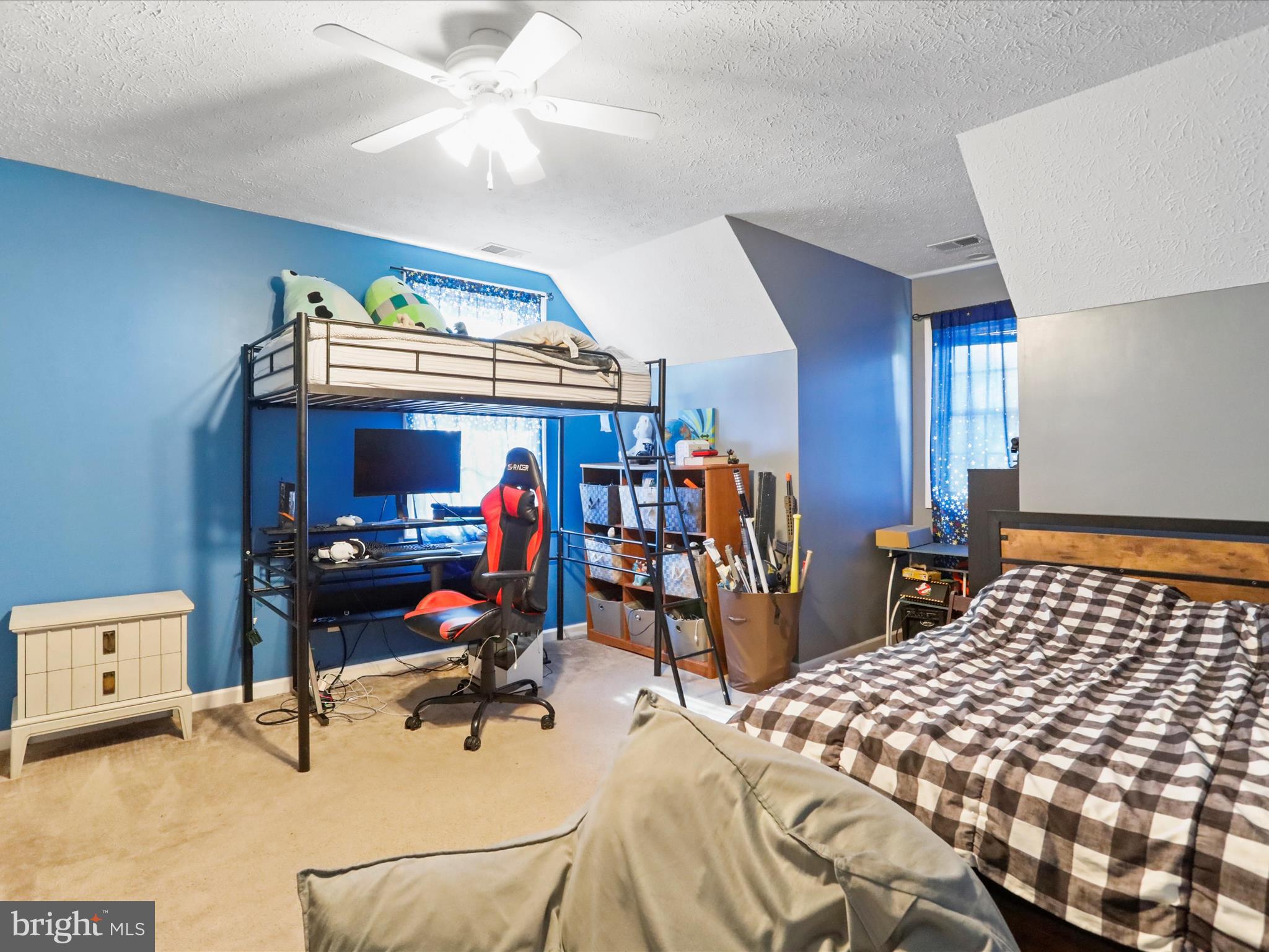 PINE RIDGE - Residential