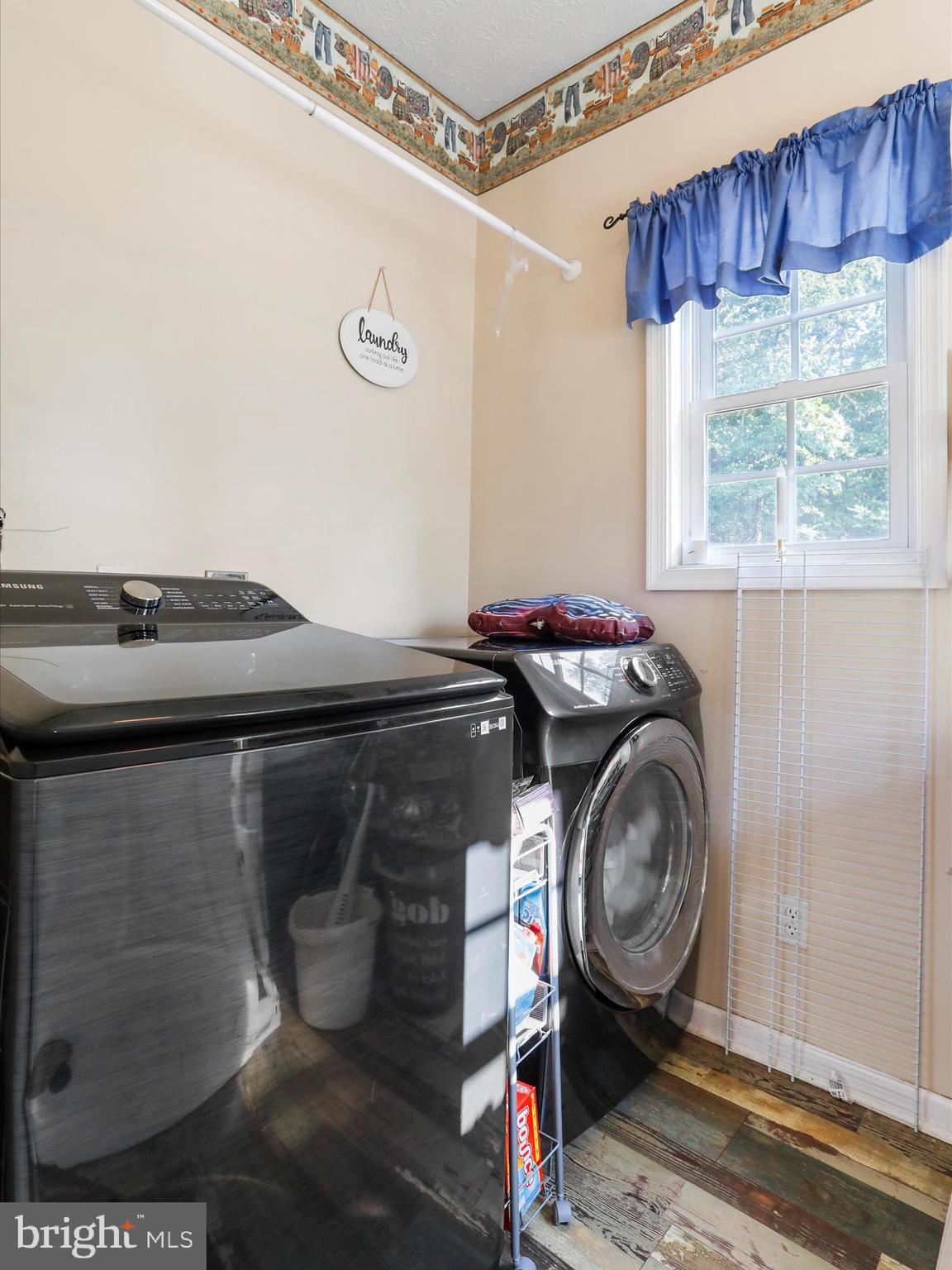 PINE RIDGE - Residential