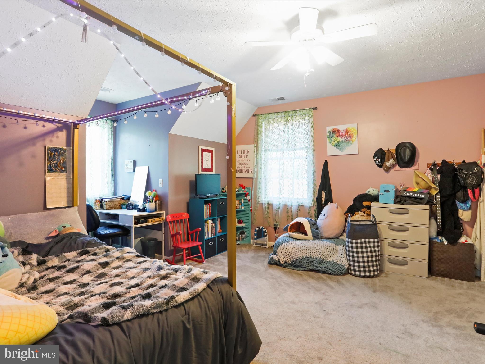 PINE RIDGE - Residential