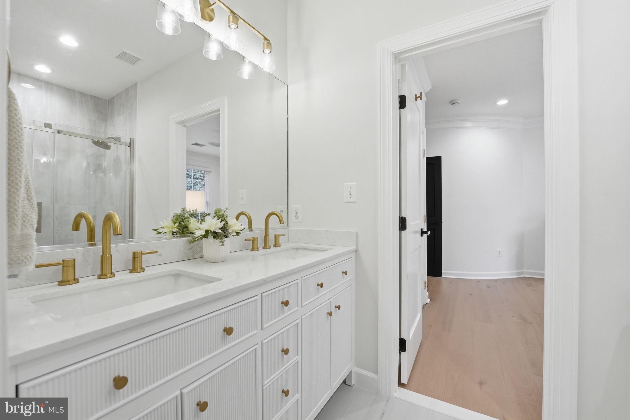 LENAH RUN - Residential