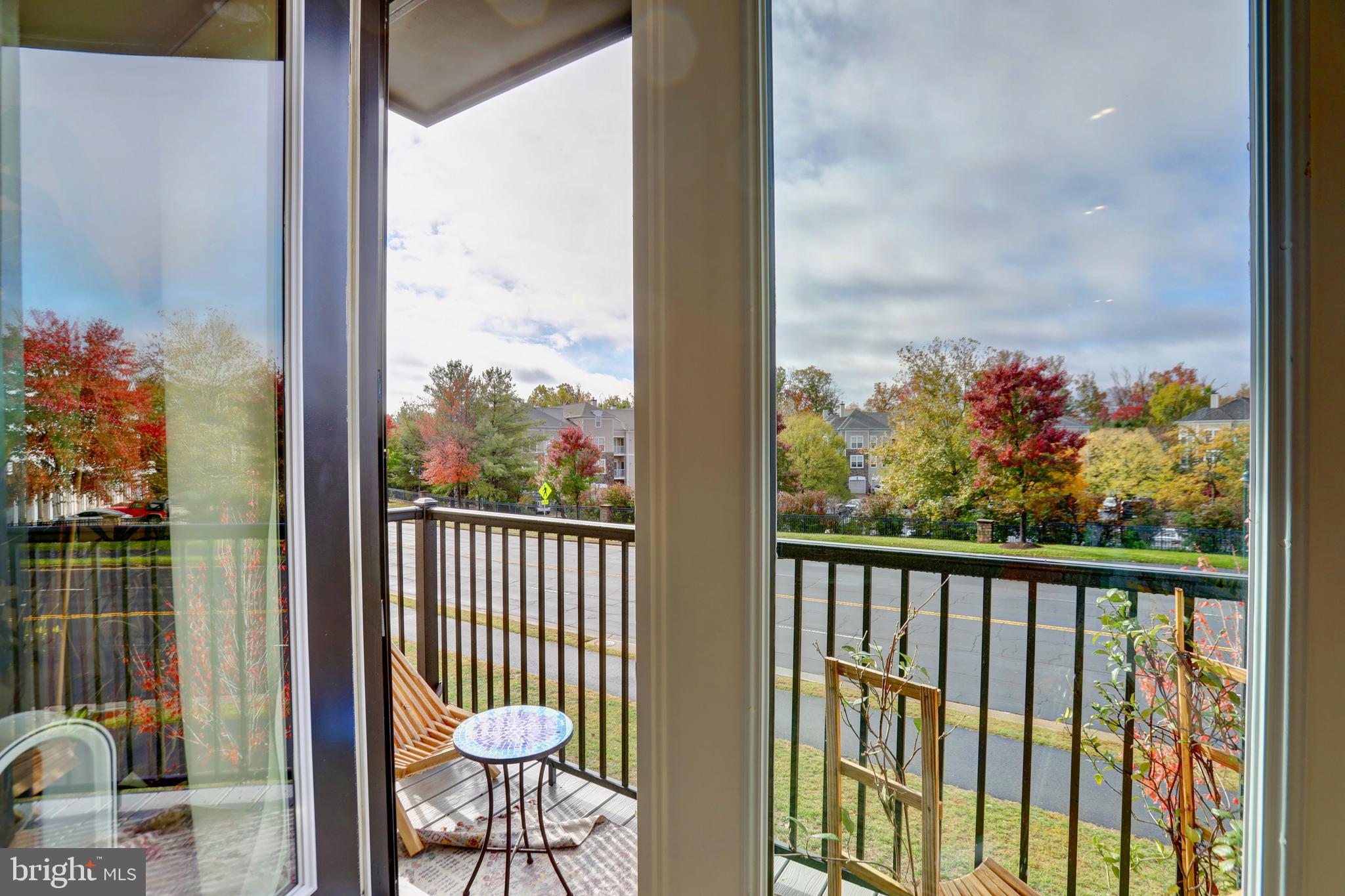 DEMOTT & SILVER - Residential Lease