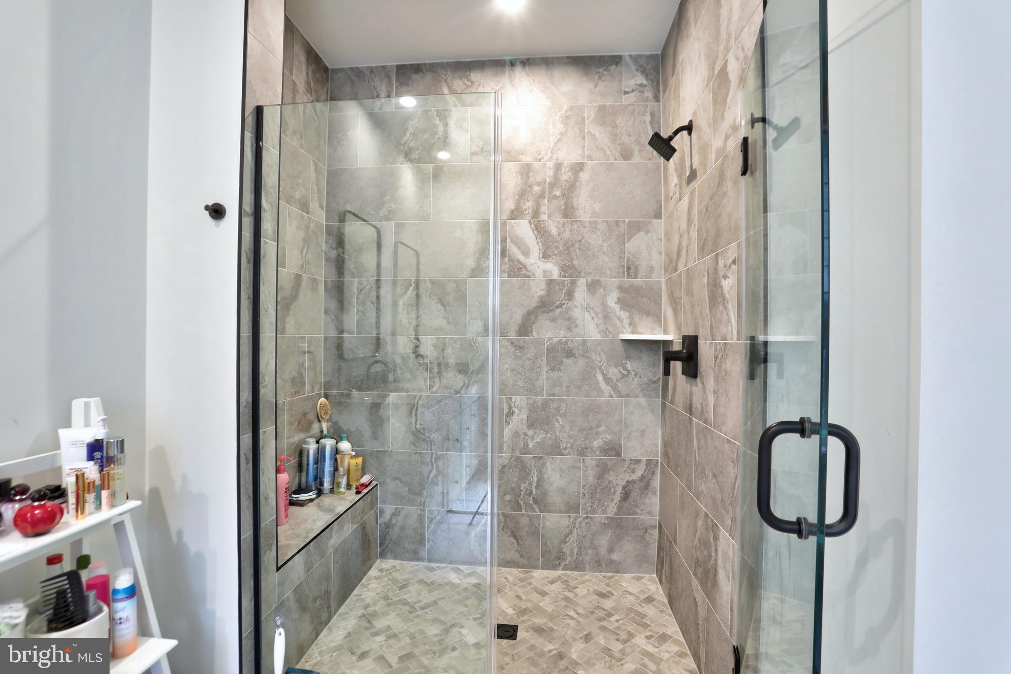 DEMOTT & SILVER - Residential Lease