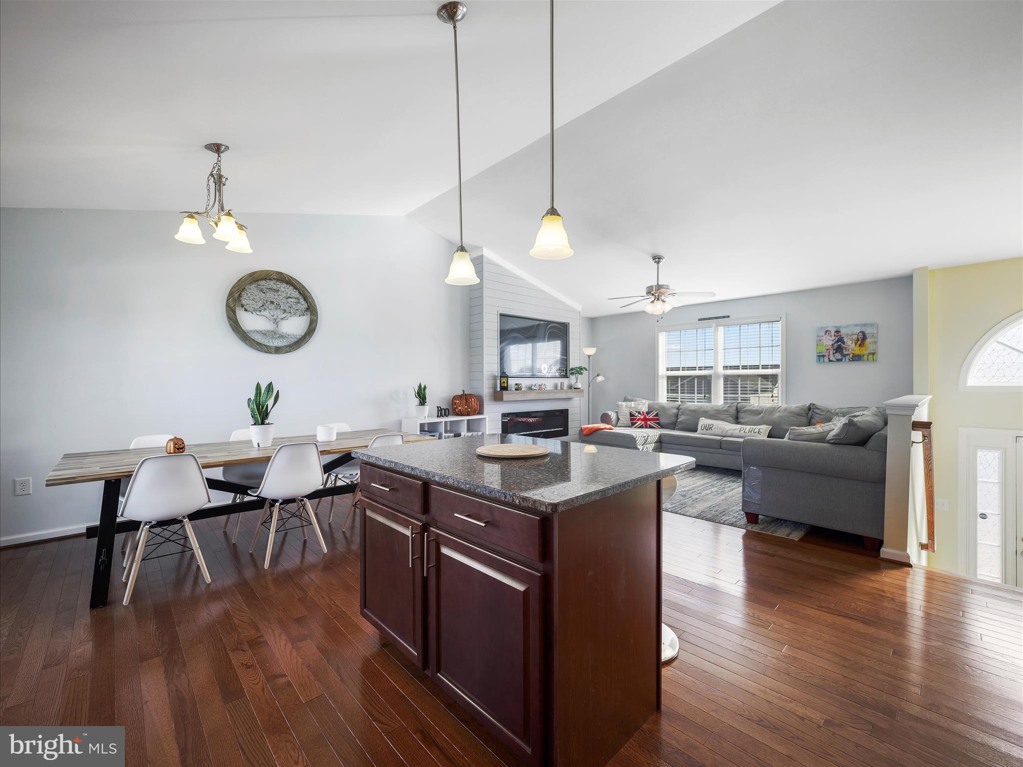 HERITAGE HILLS - Residential