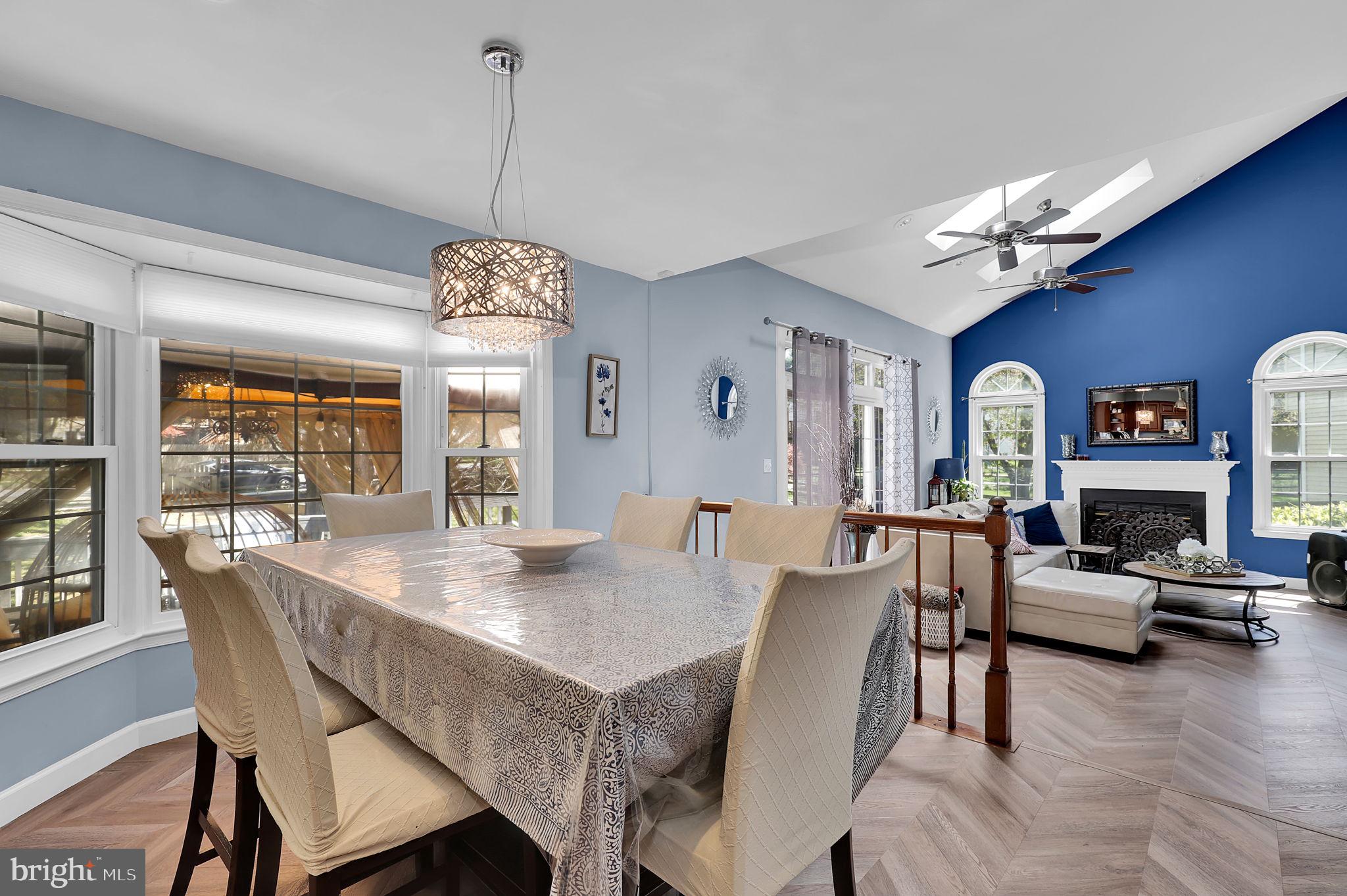 GUNNERS LAKE VILLAGE - Residential