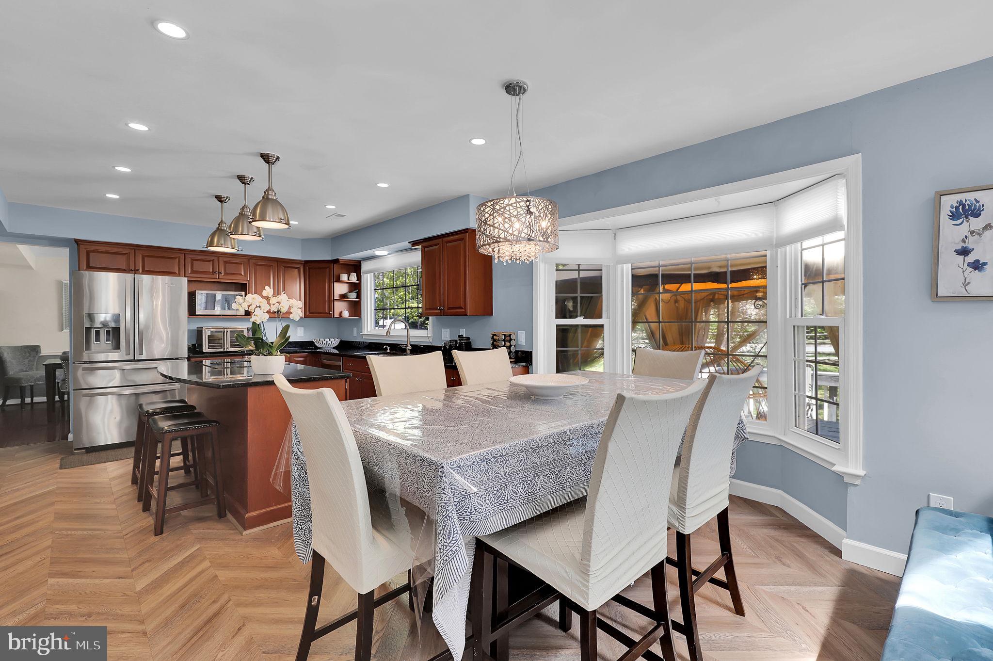 GUNNERS LAKE VILLAGE - Residential