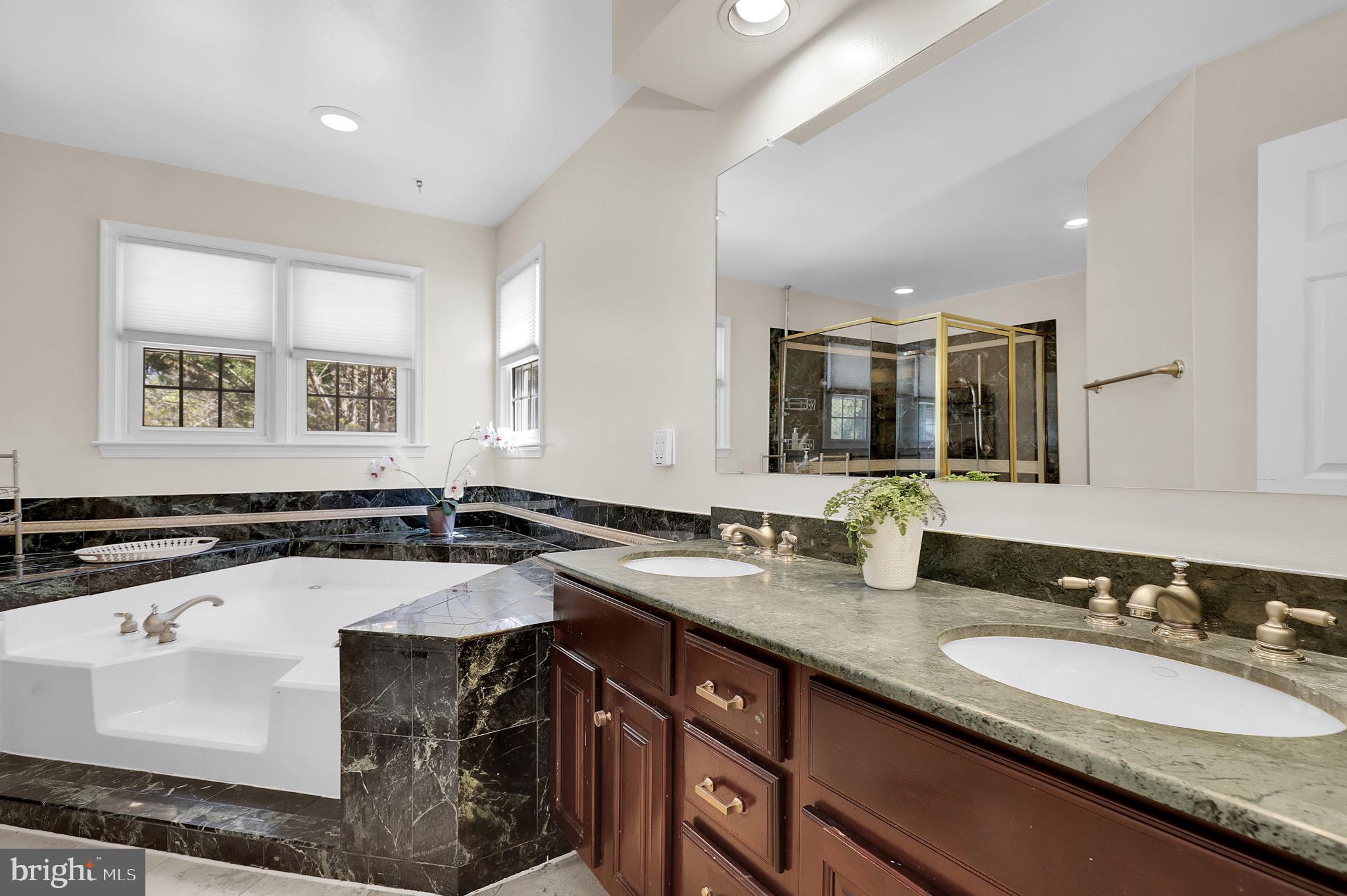 GUNNERS LAKE VILLAGE - Residential