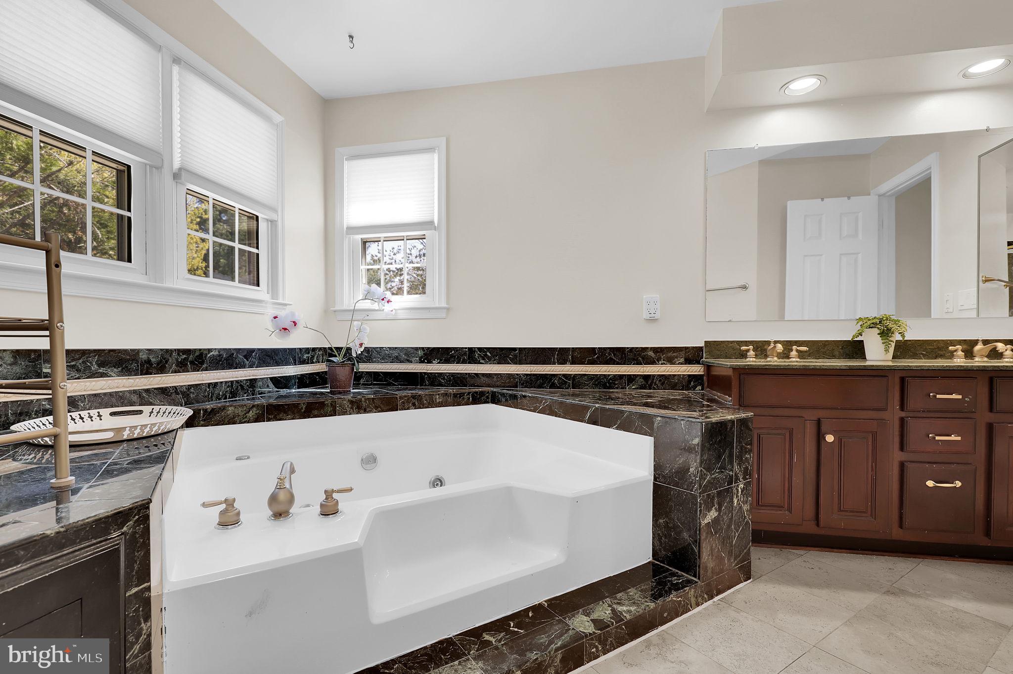 GUNNERS LAKE VILLAGE - Residential