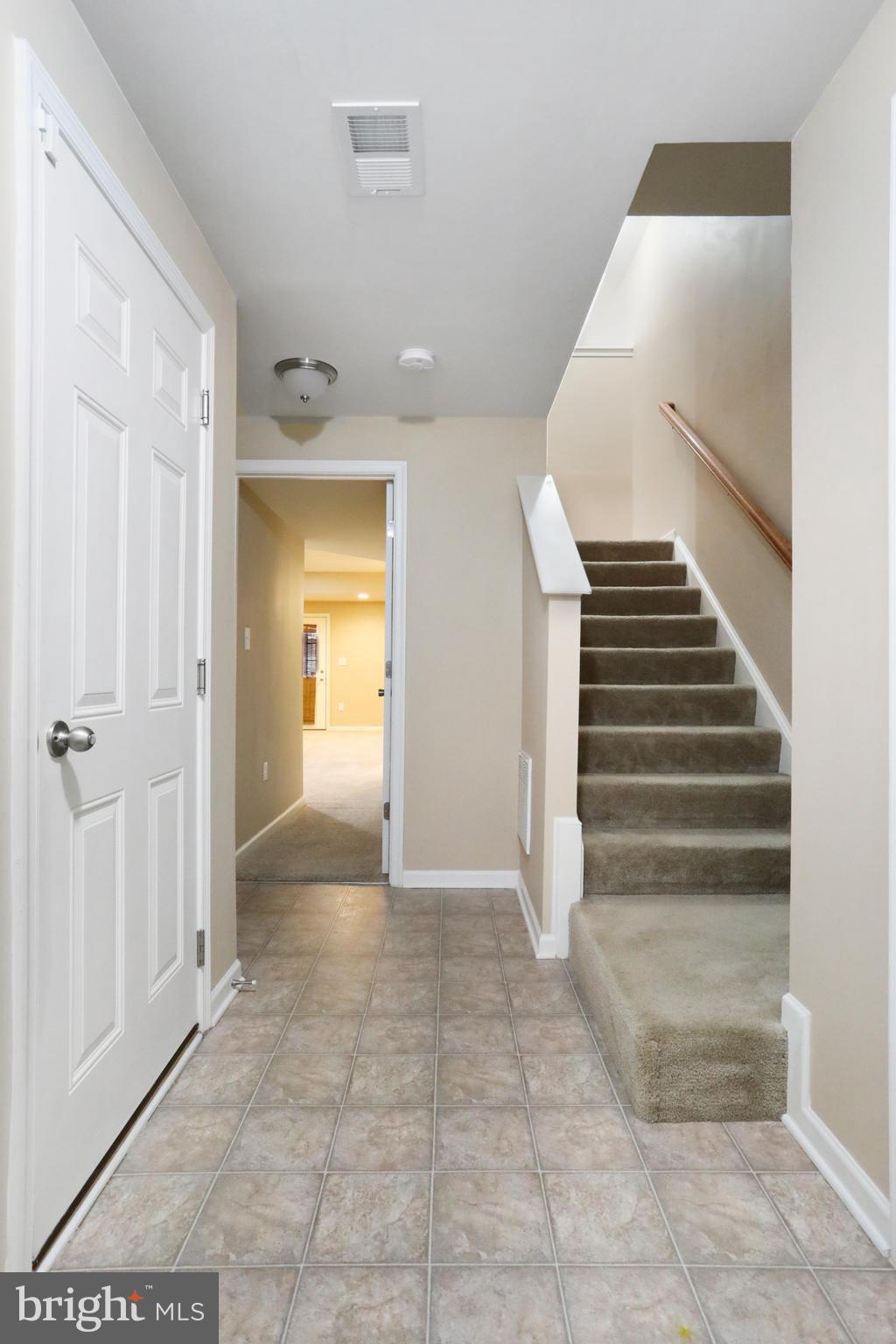 LAKELAND PLACE - Residential