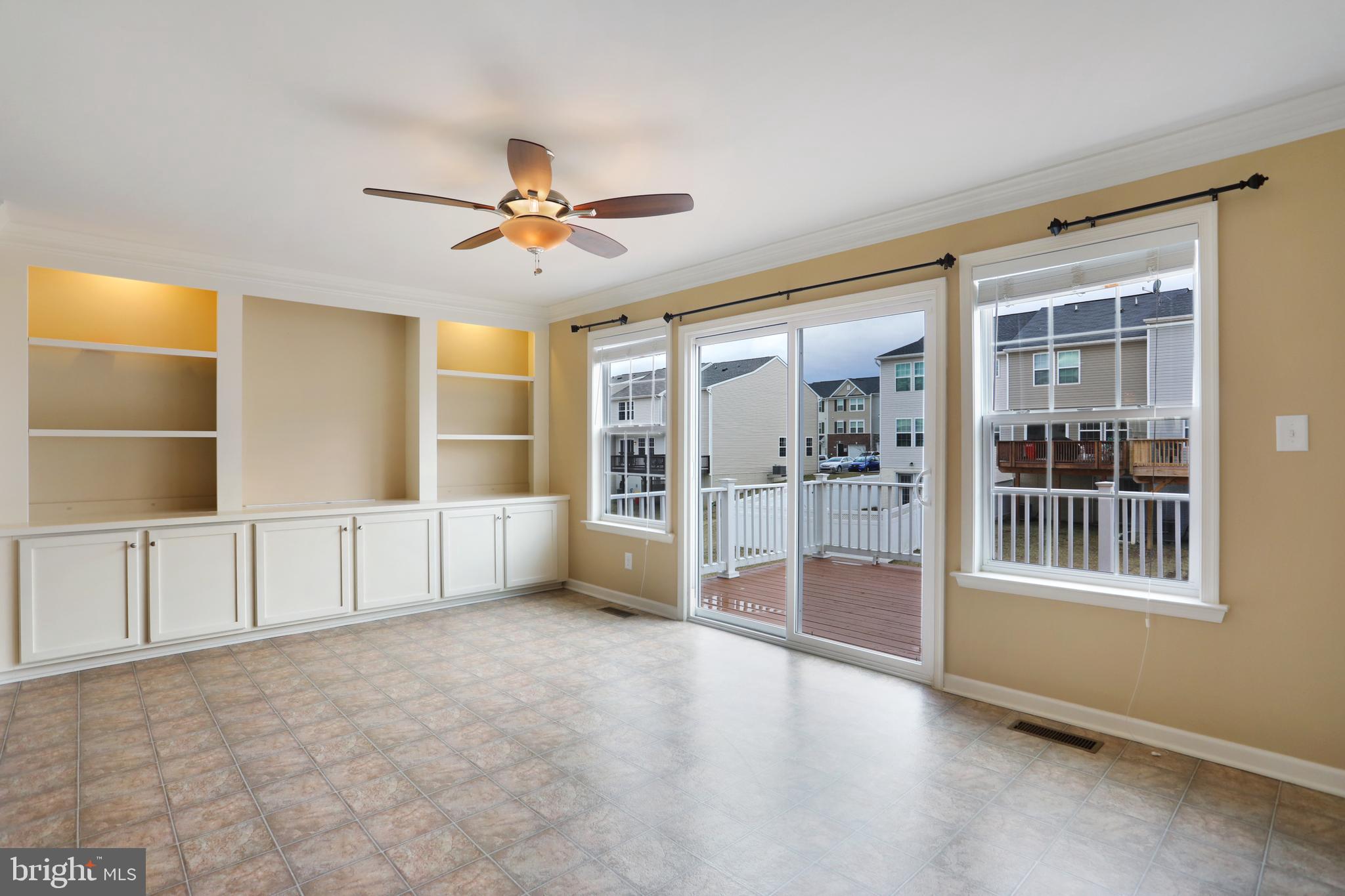 LAKELAND PLACE - Residential