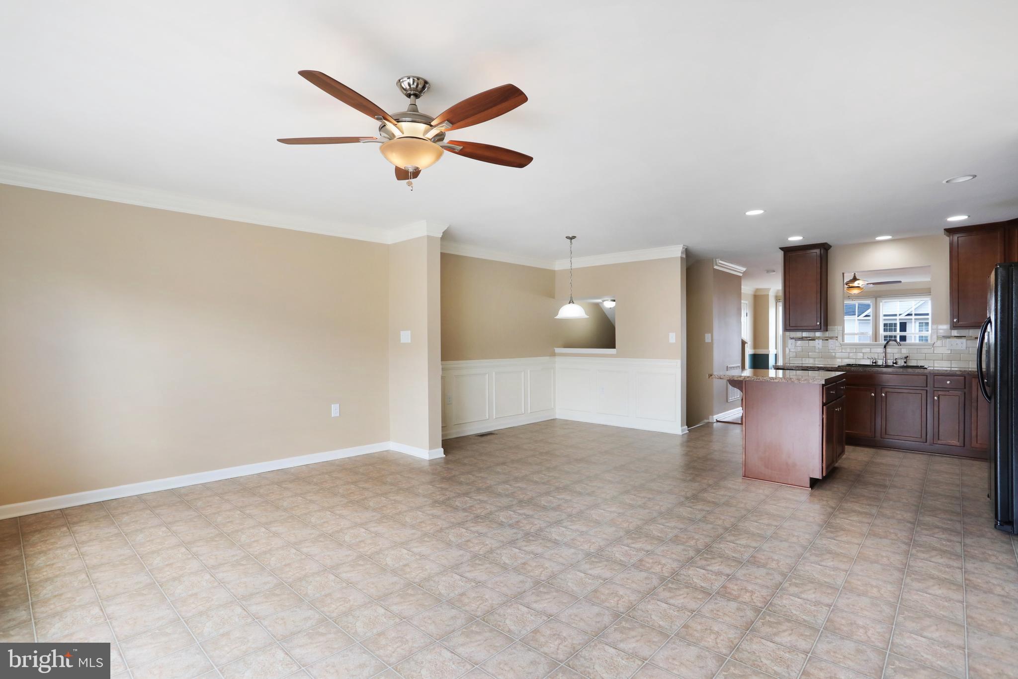 LAKELAND PLACE - Residential