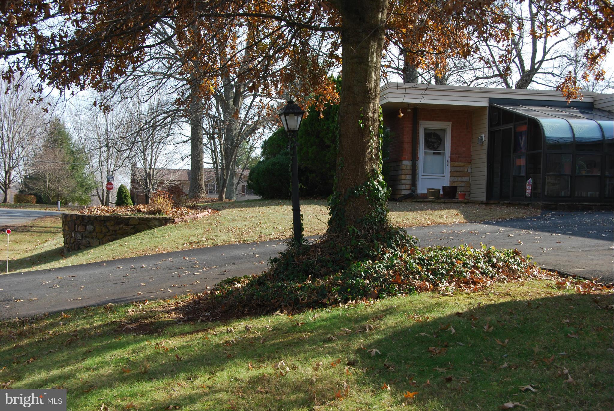 BROKEN HILLS - Residential