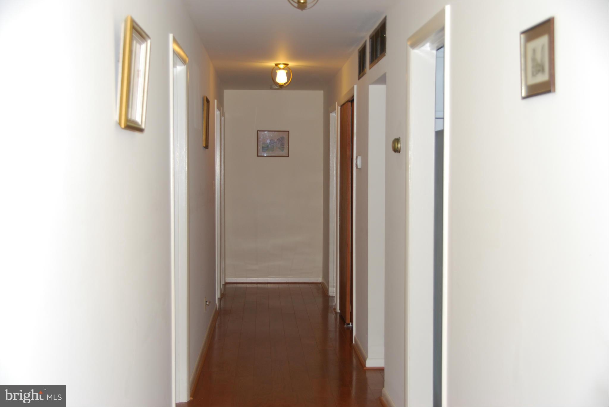 BROKEN HILLS - Residential