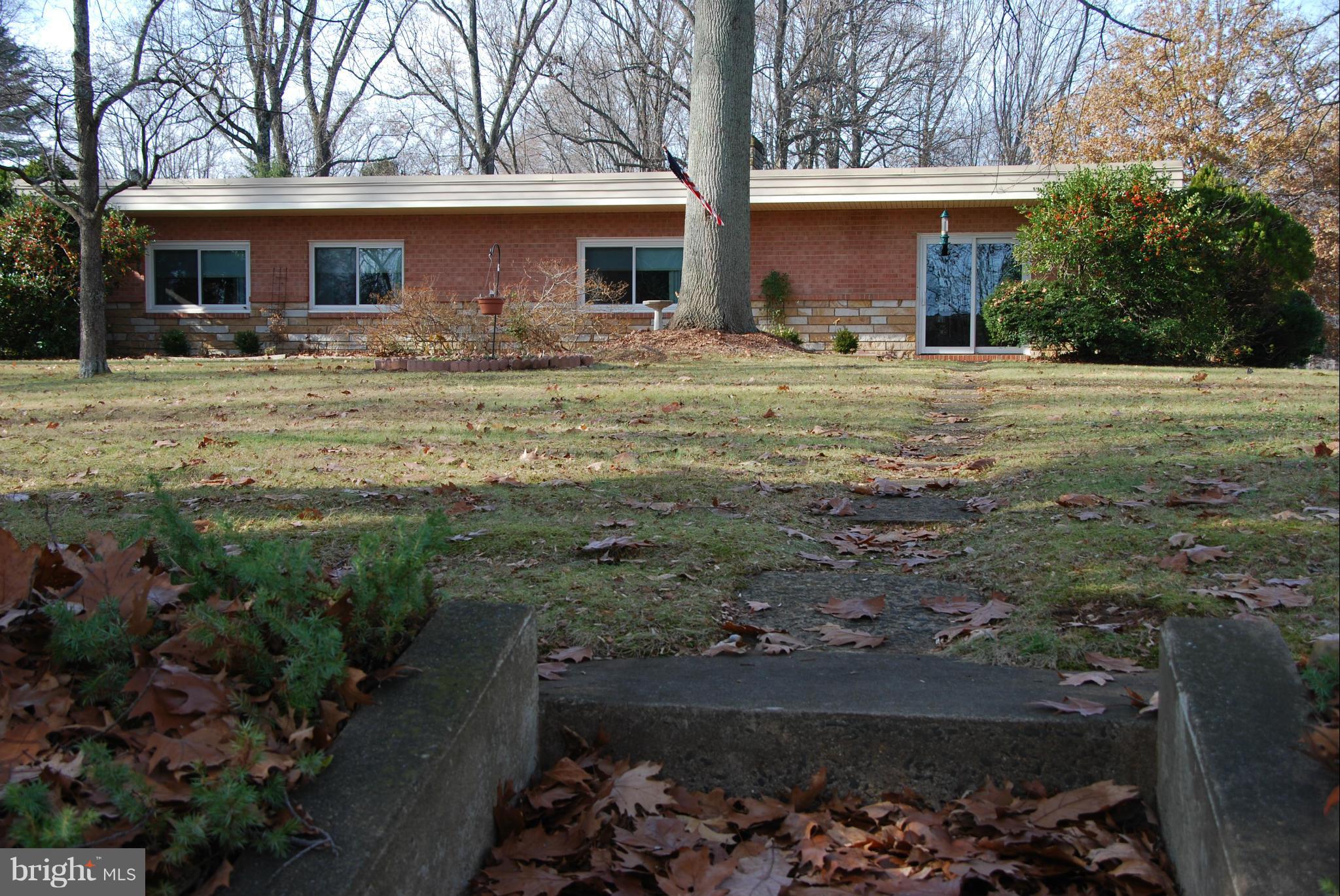 BROKEN HILLS - Residential