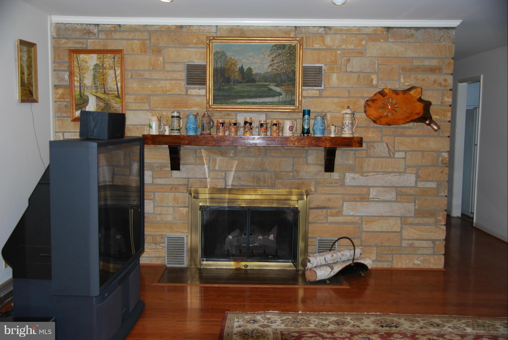 BROKEN HILLS - Residential