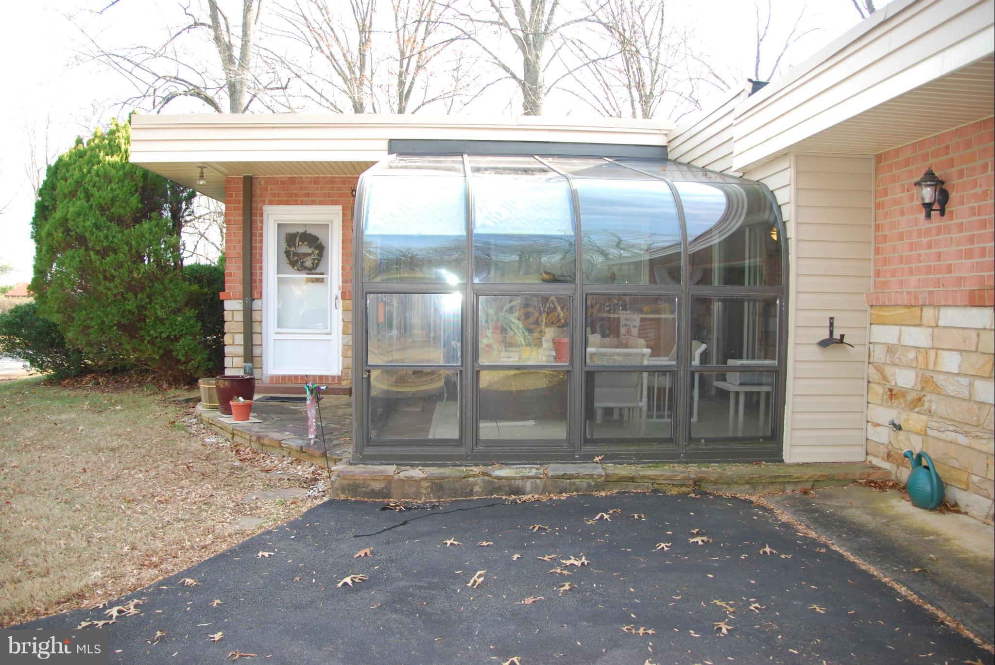 BROKEN HILLS - Residential