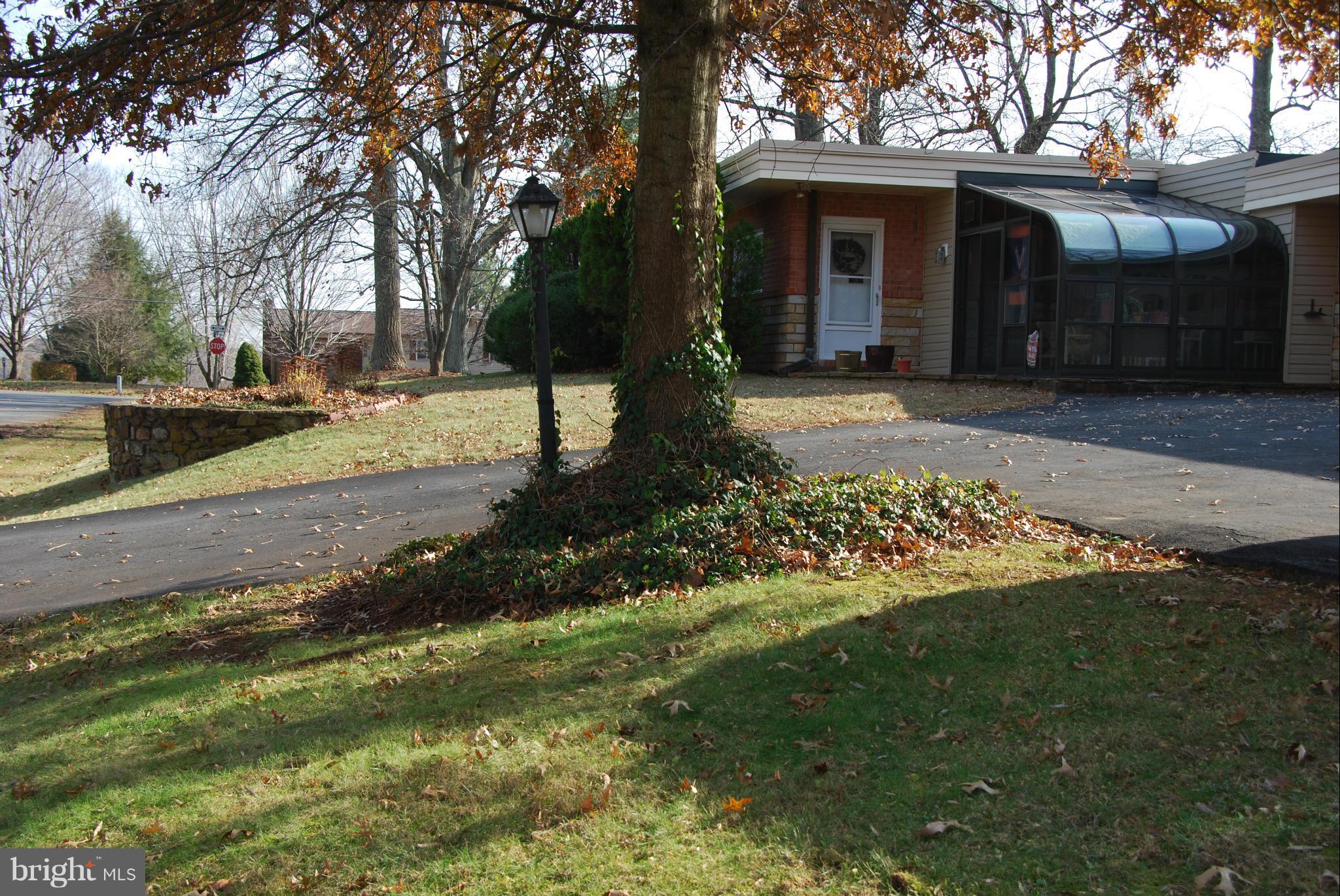 BROKEN HILLS - Residential