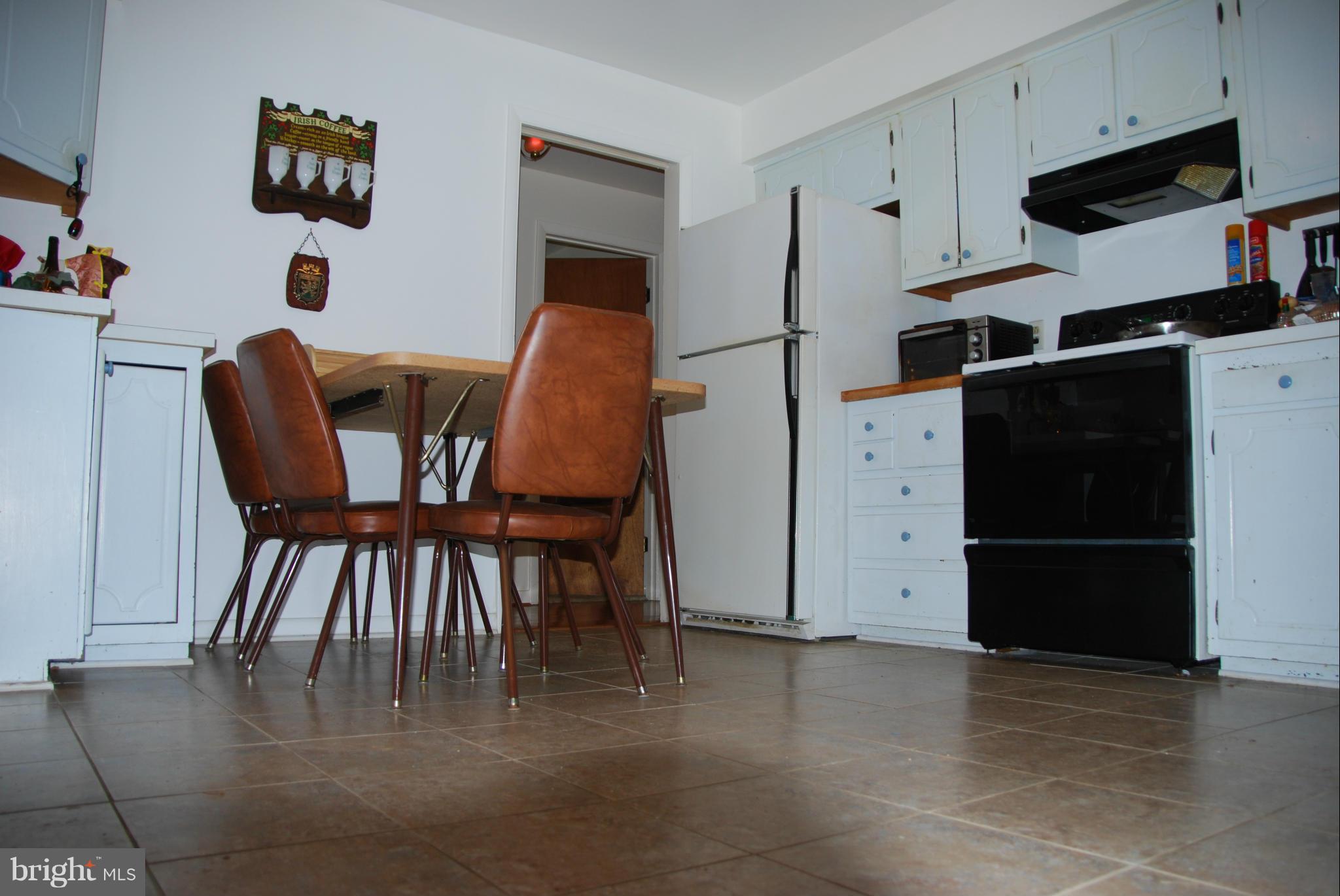 BROKEN HILLS - Residential