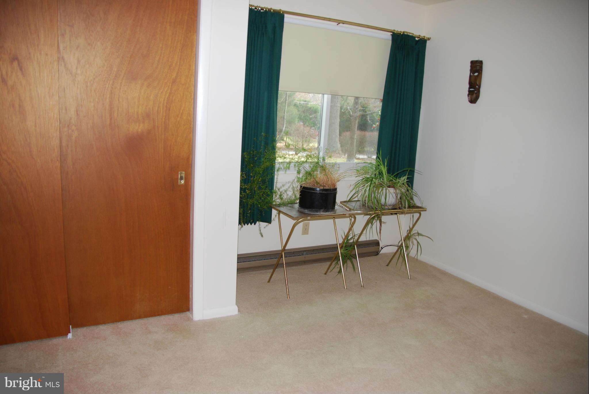 BROKEN HILLS - Residential