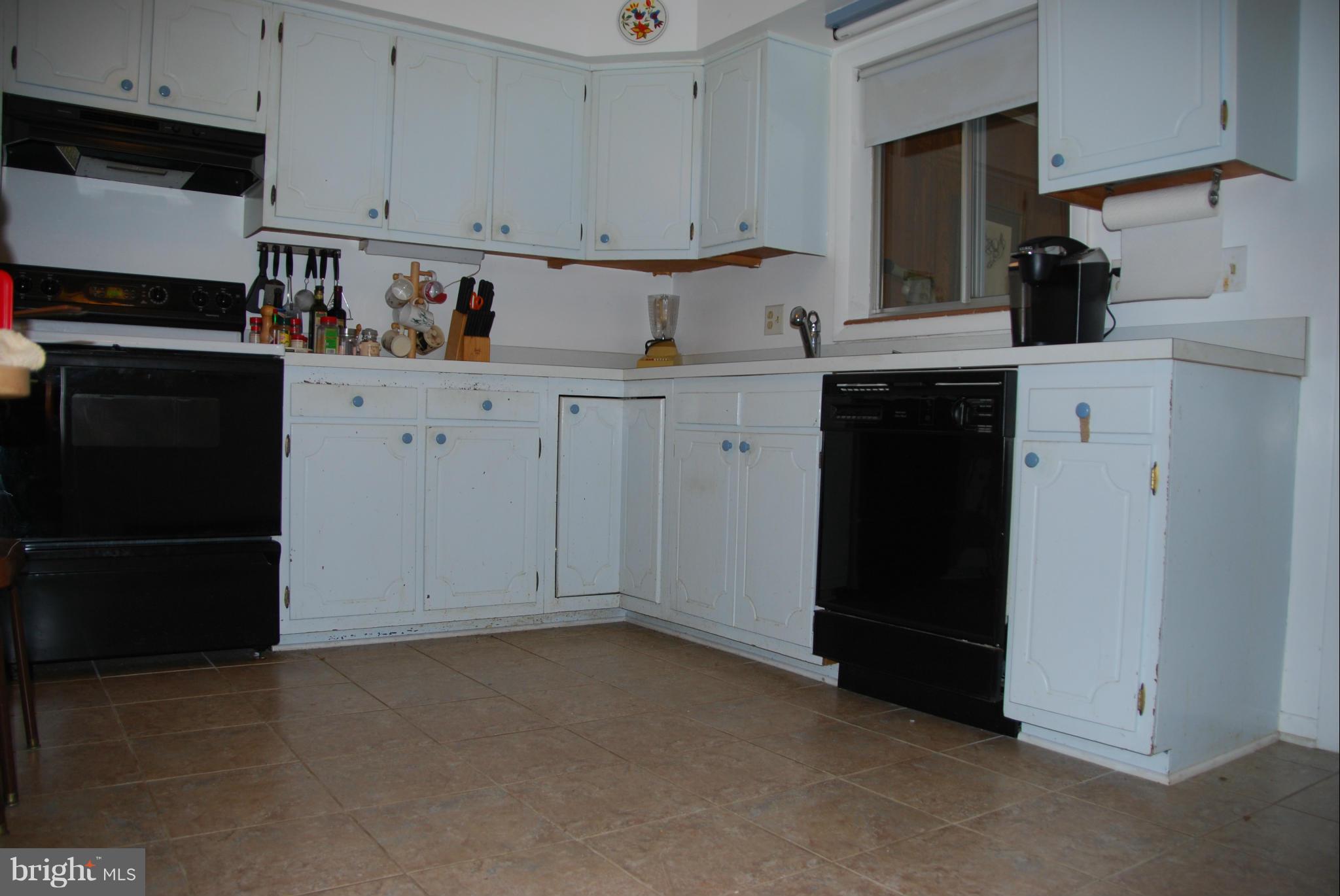 BROKEN HILLS - Residential