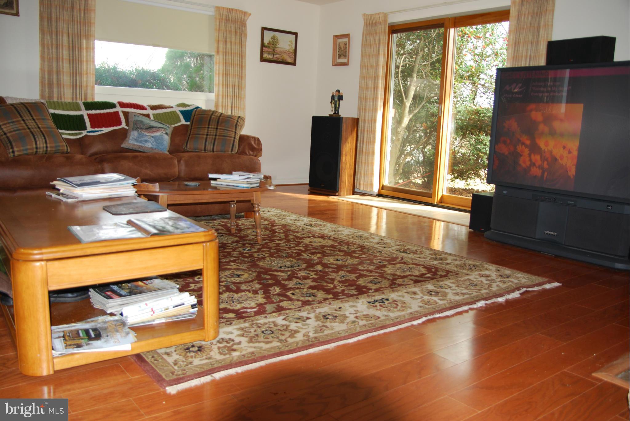 BROKEN HILLS - Residential