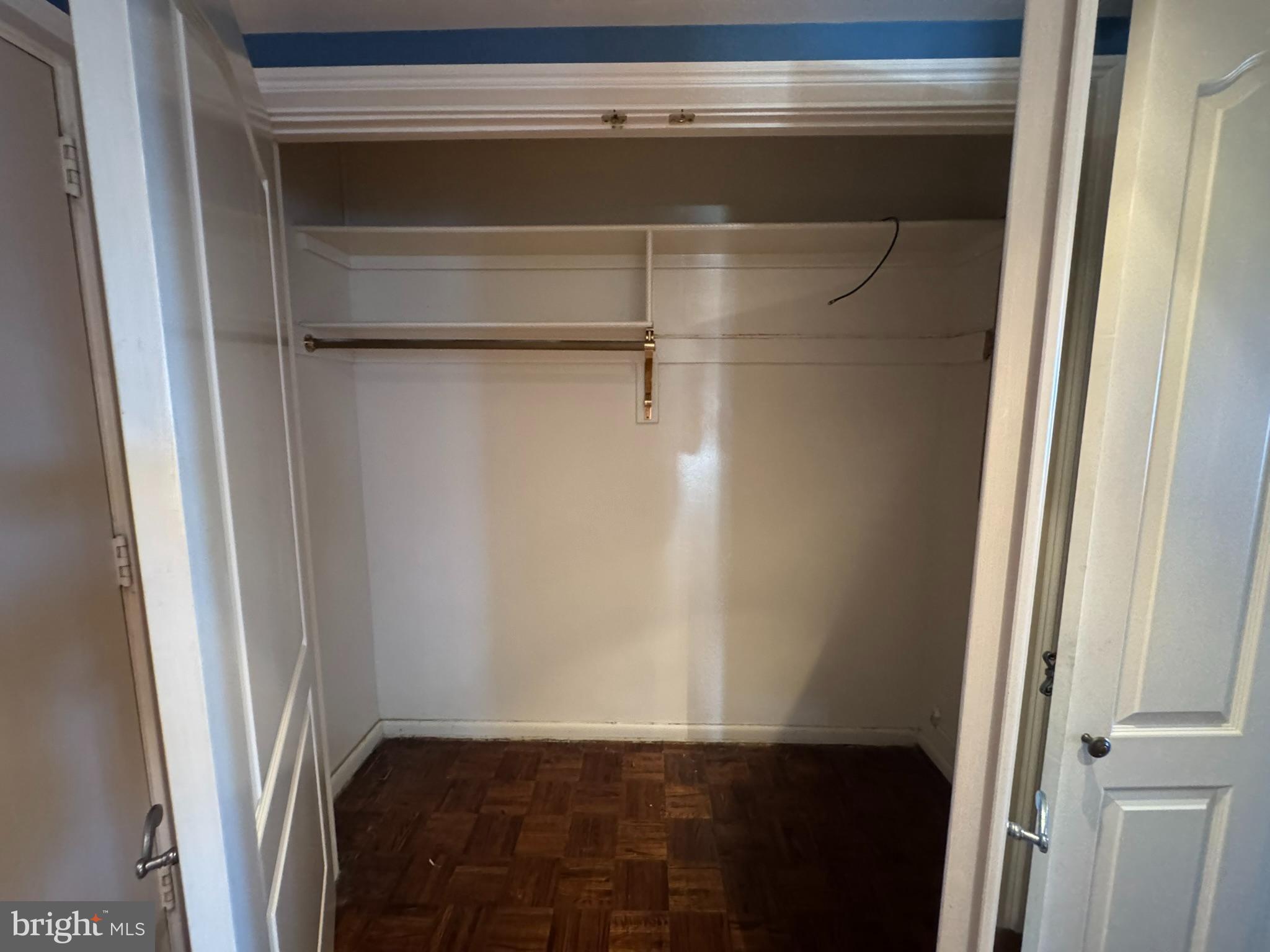 PRESIDENTIAL ESTS - Residential