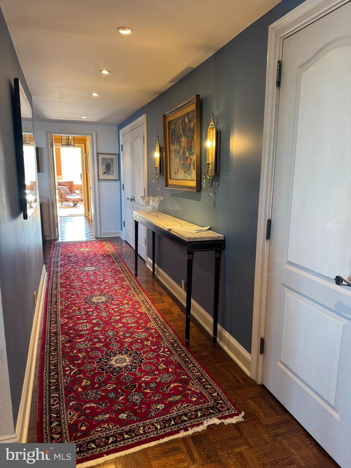 PRESIDENTIAL ESTS - Residential