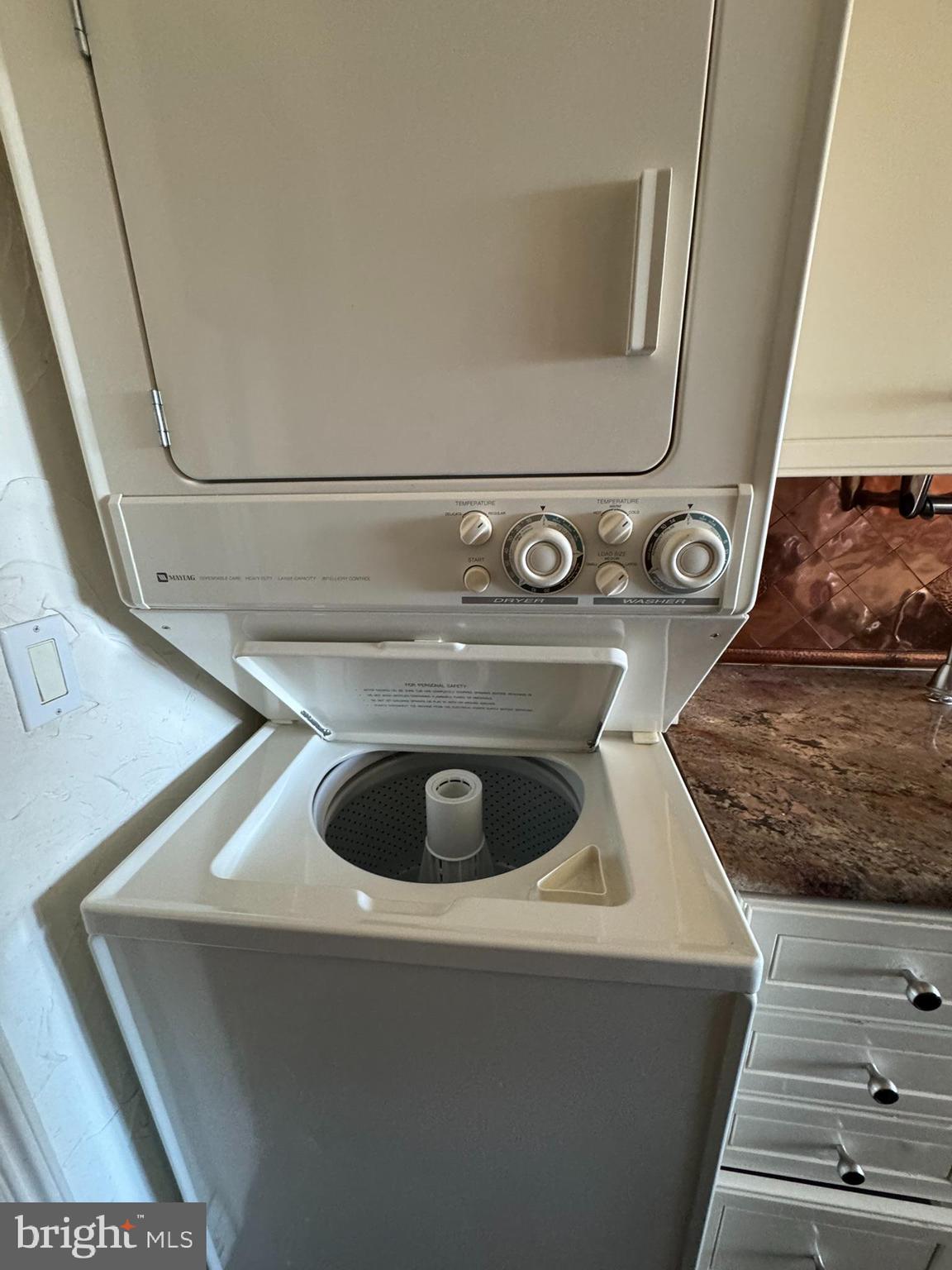 PRESIDENTIAL ESTS - Residential