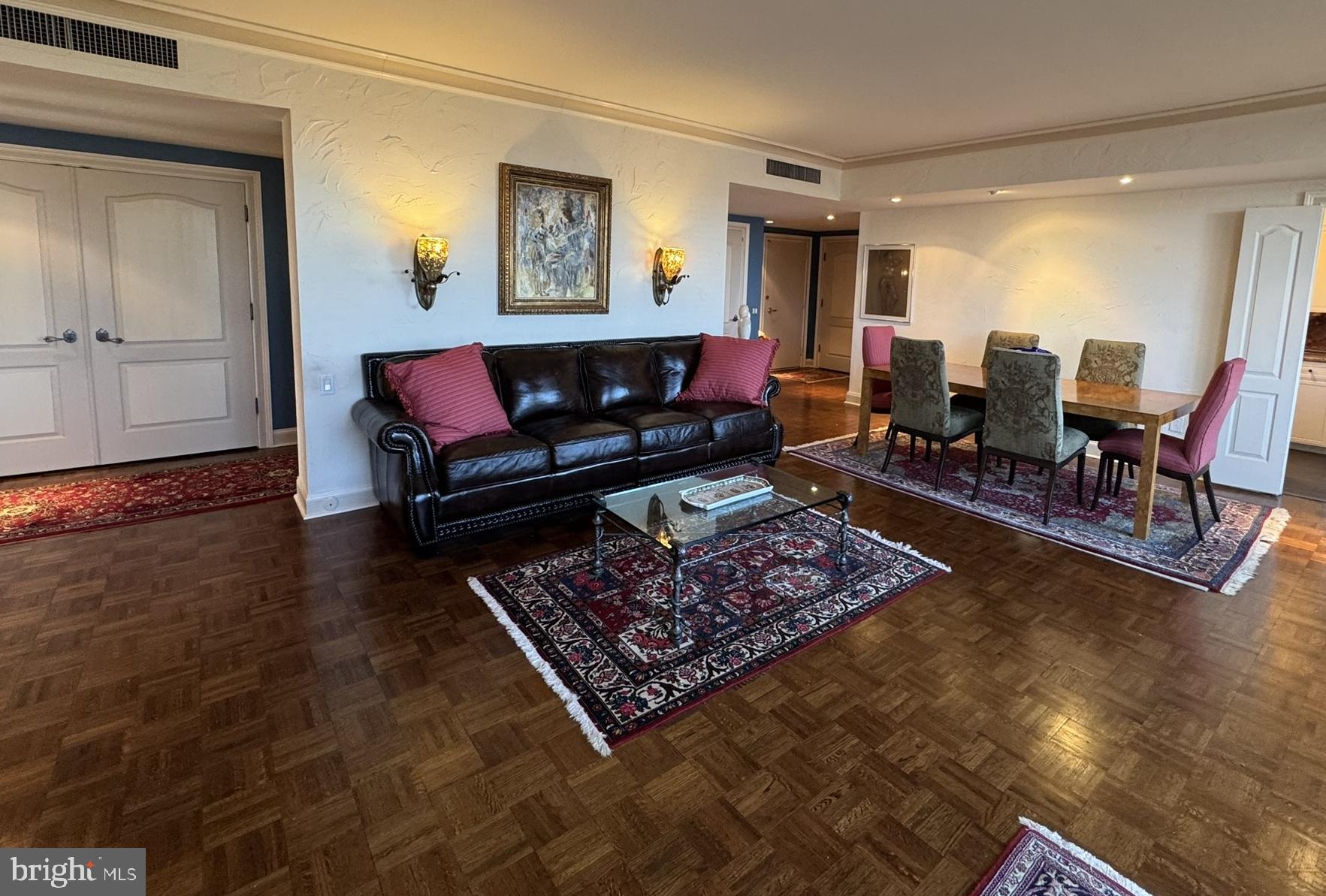 PRESIDENTIAL ESTS - Residential