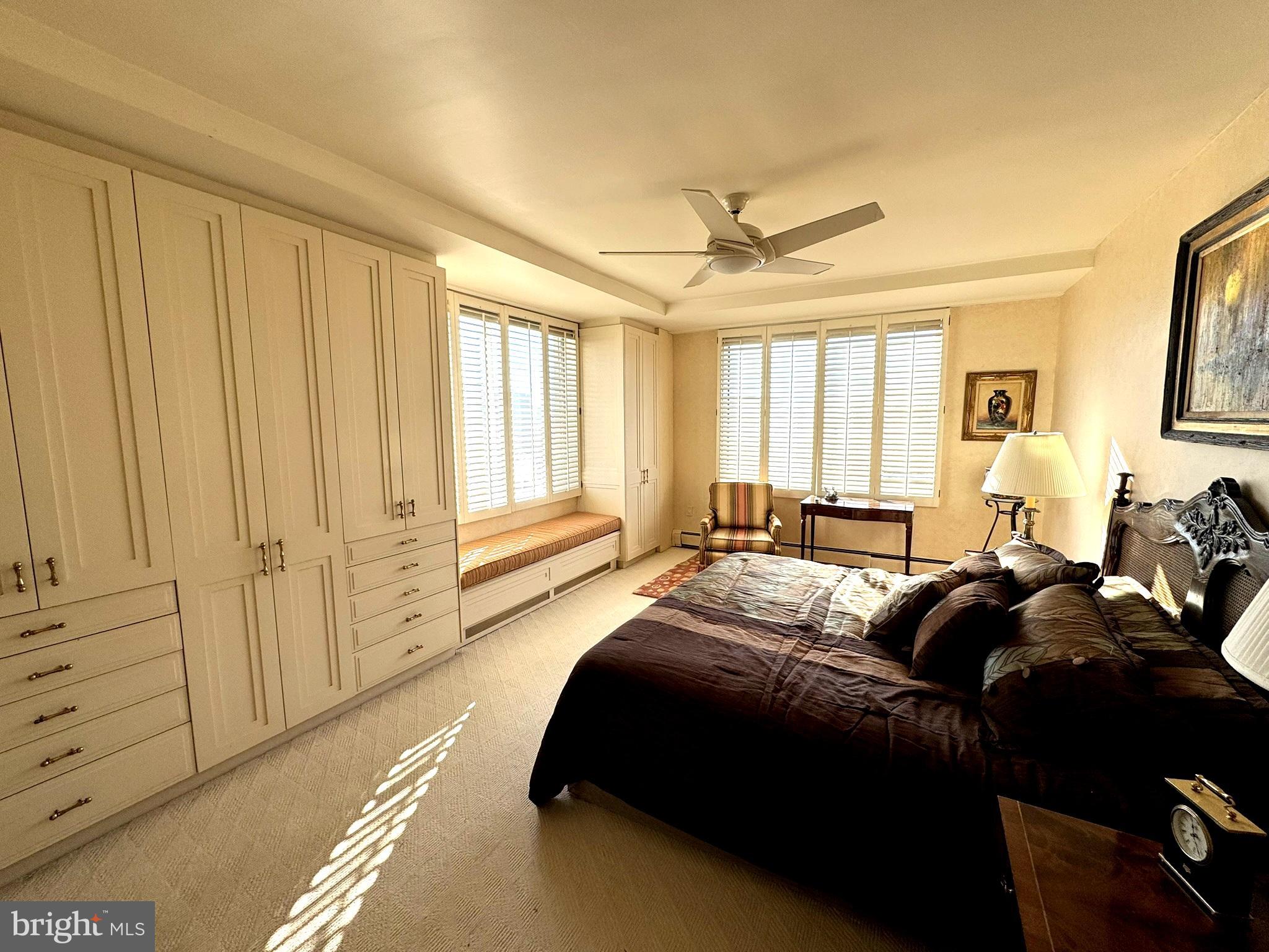 PRESIDENTIAL ESTS - Residential