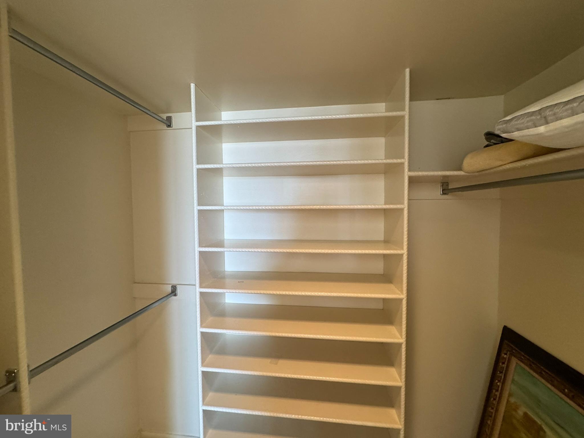 PRESIDENTIAL ESTS - Residential