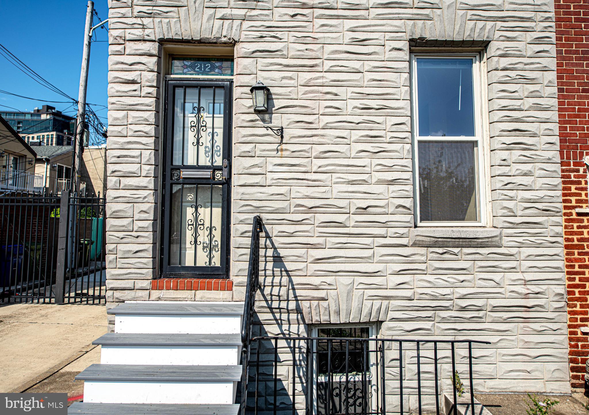 LITTLE ITALY - Residential