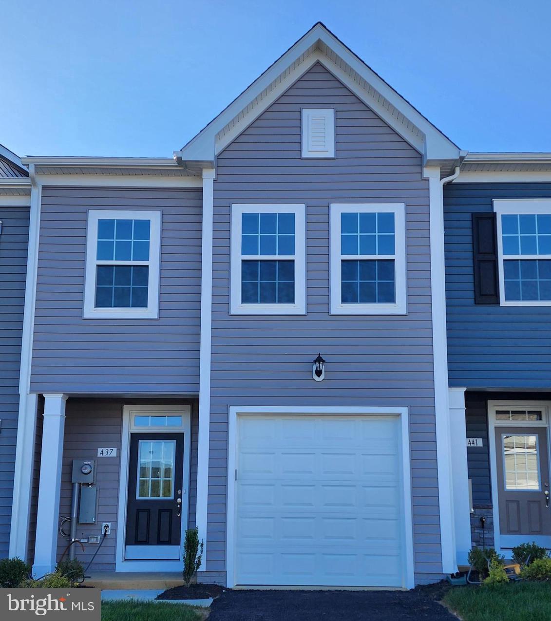 MARTINSBURG STATION - Residential Lease