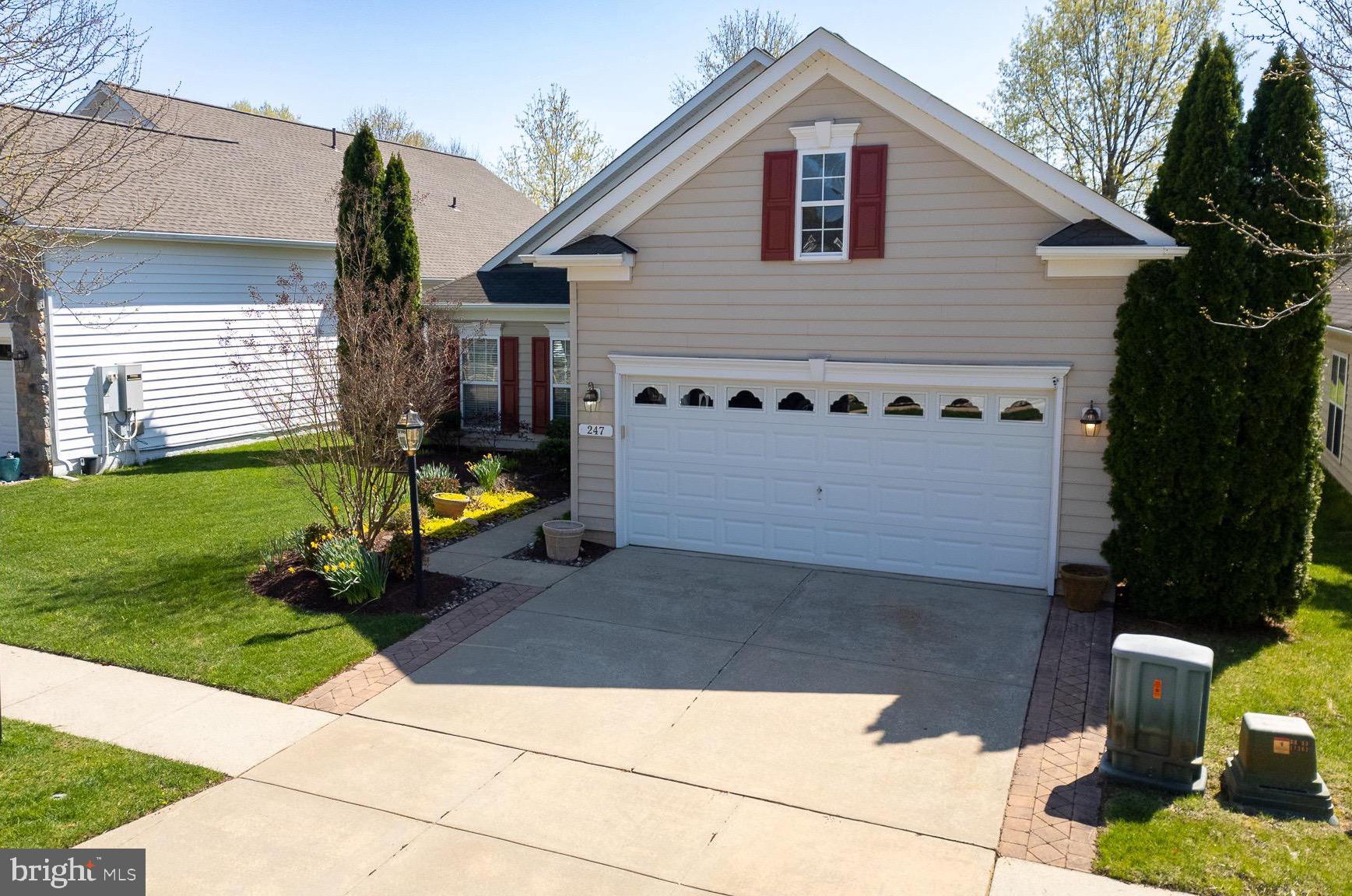 SYMPHONY VILLAGE AT CENTREVILLE - Residential