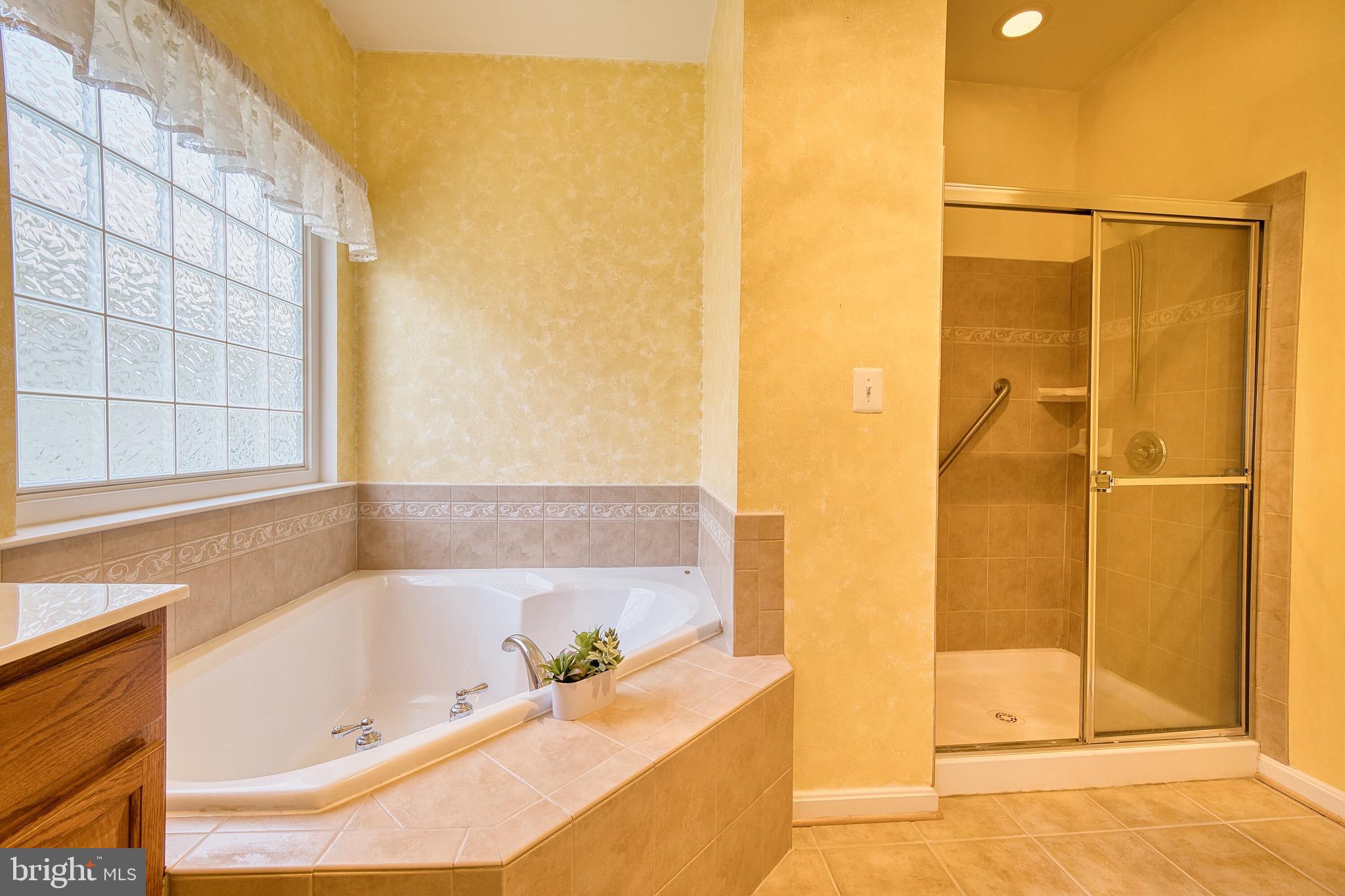 SYMPHONY VILLAGE AT CENTREVILLE - Residential