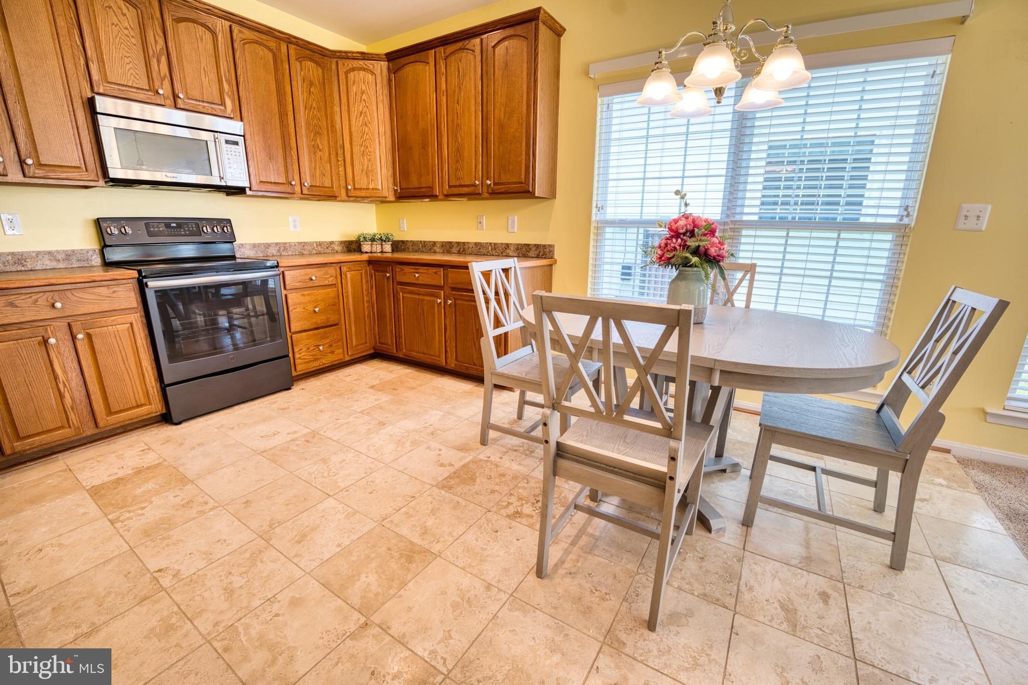 SYMPHONY VILLAGE AT CENTREVILLE - Residential