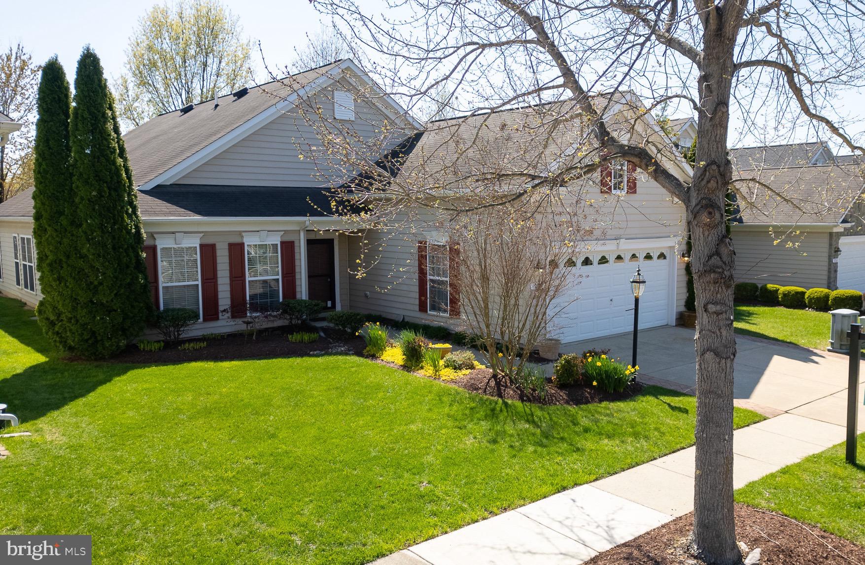 SYMPHONY VILLAGE AT CENTREVILLE - Residential